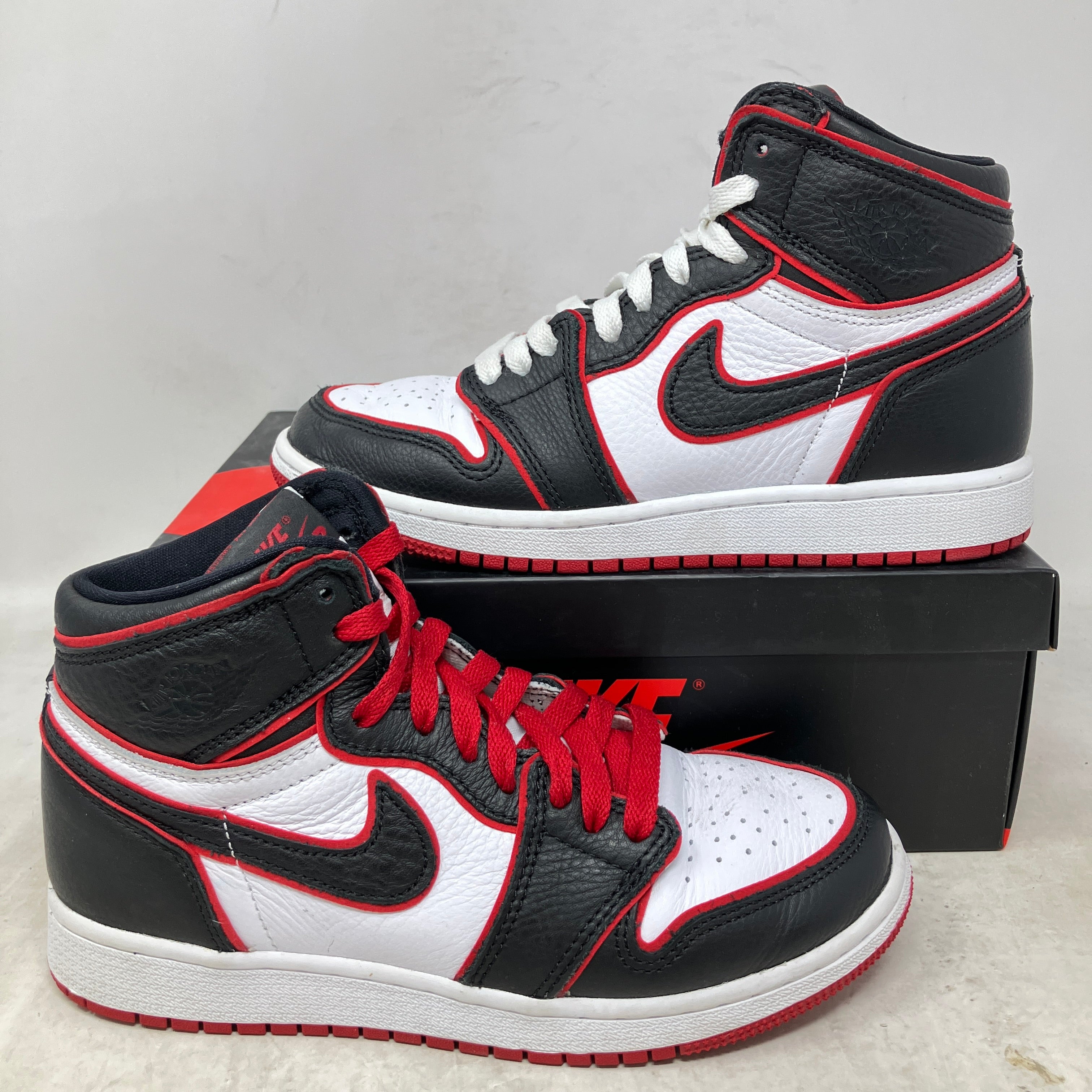 Jordan 1 Retro High Bloodline (GS)