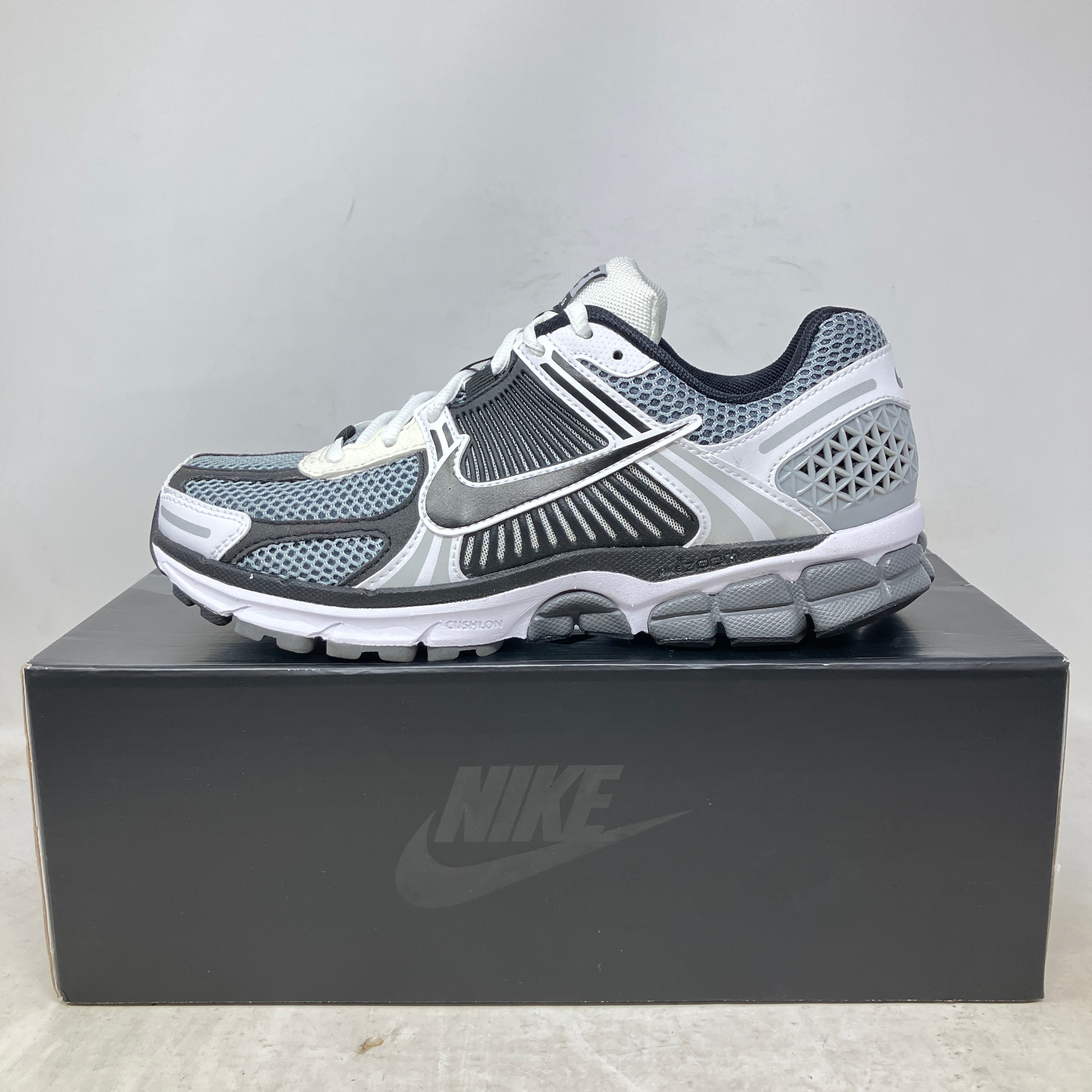Nike Zoom Vomero 5 SE SP Dark Grey Black White