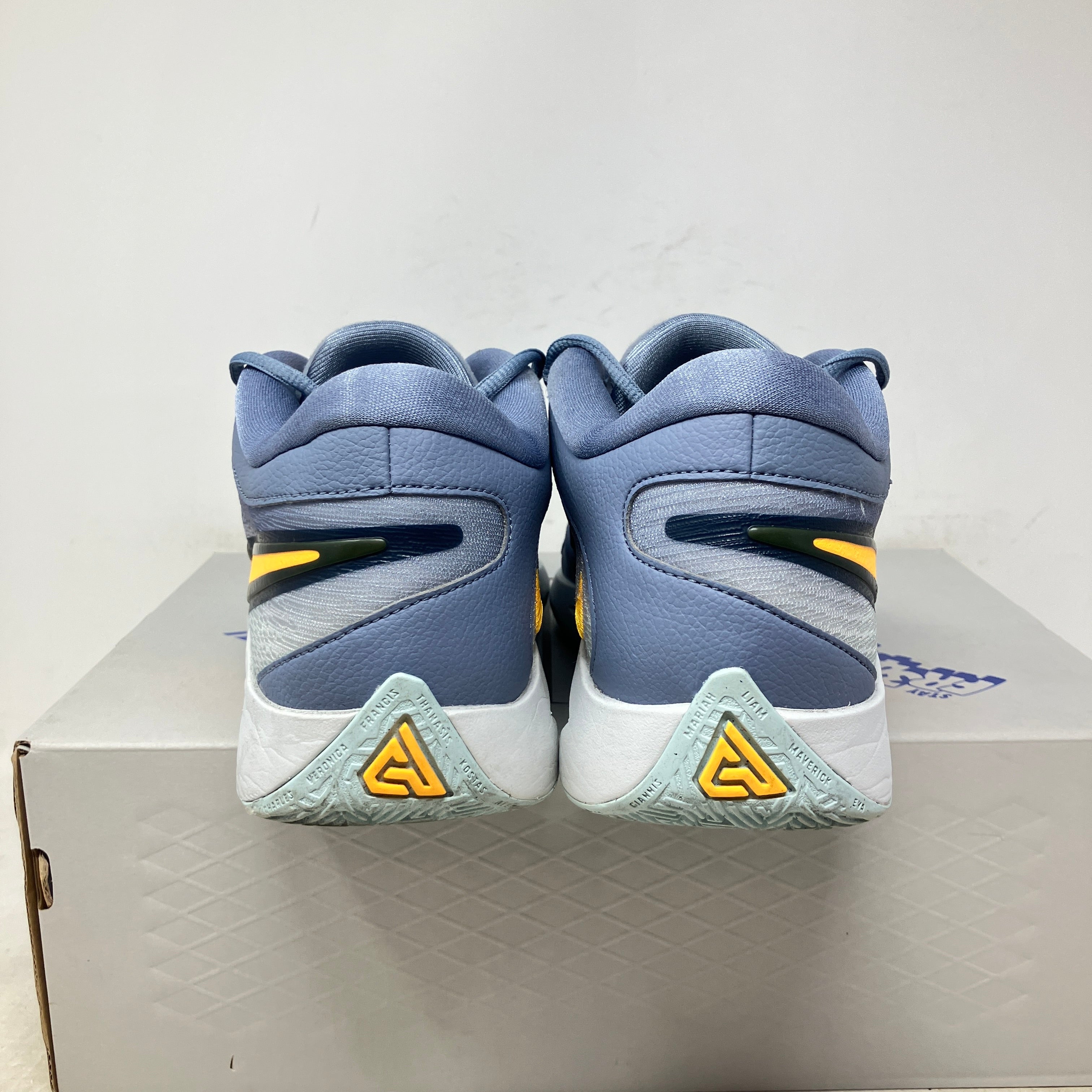 Nike Giannis Zoom Freak 6 Ashen Slate Laser Orange