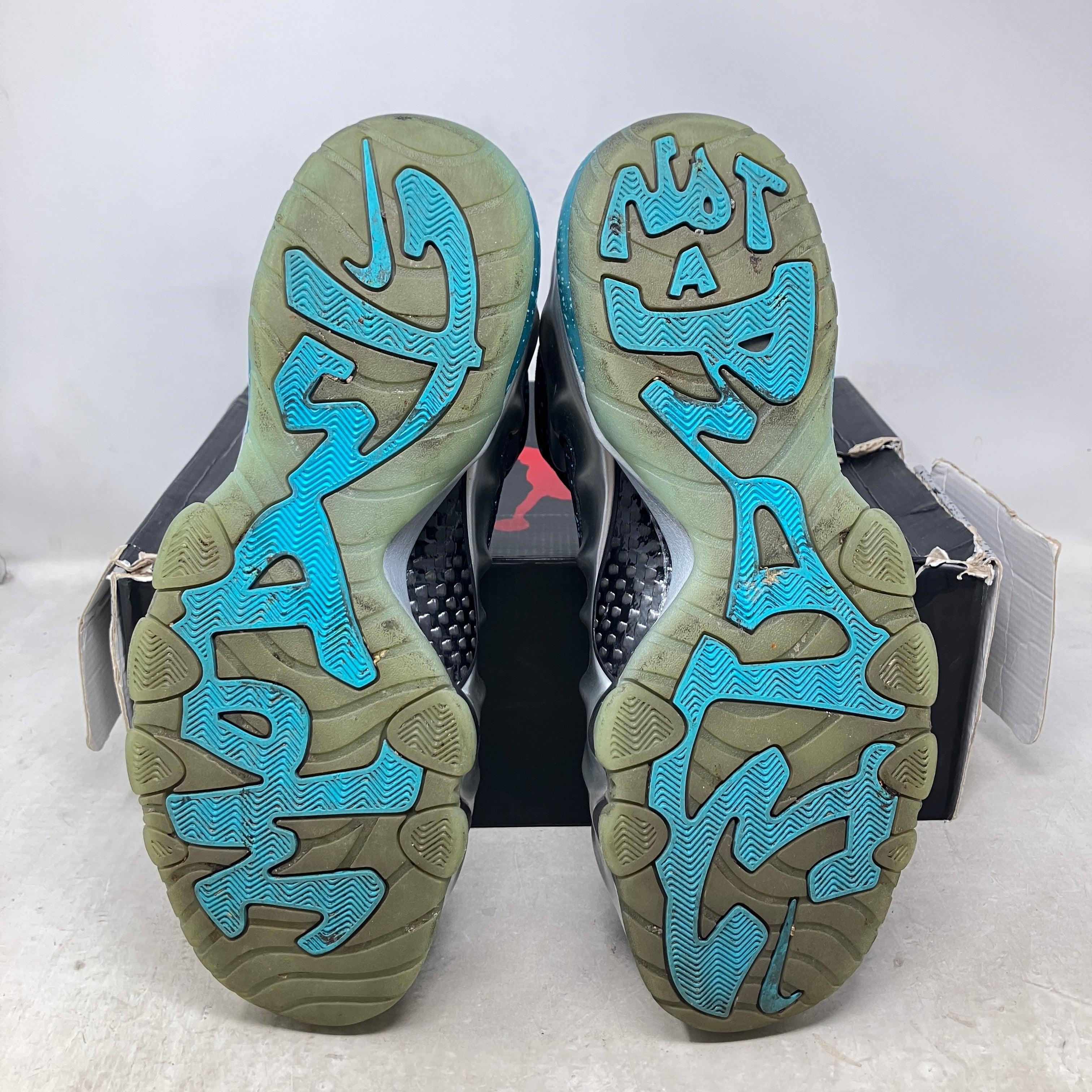 Nike Barkley Posite Max Metallic Silver Gamma Blue