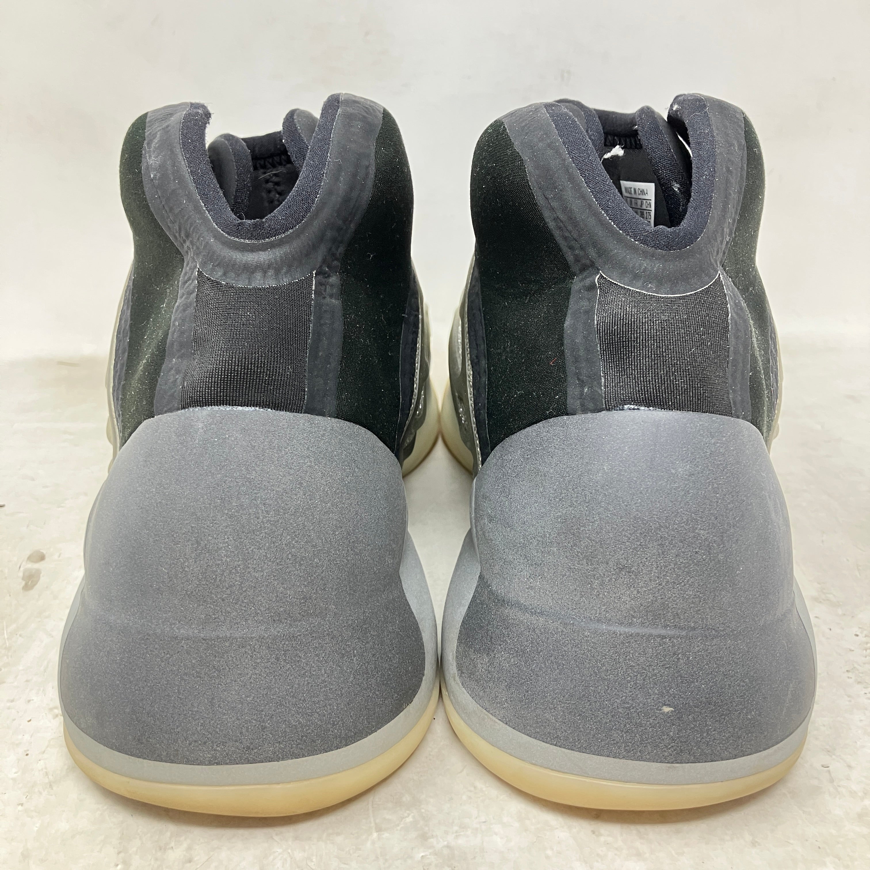 adidas Yeezy QNTM Barium