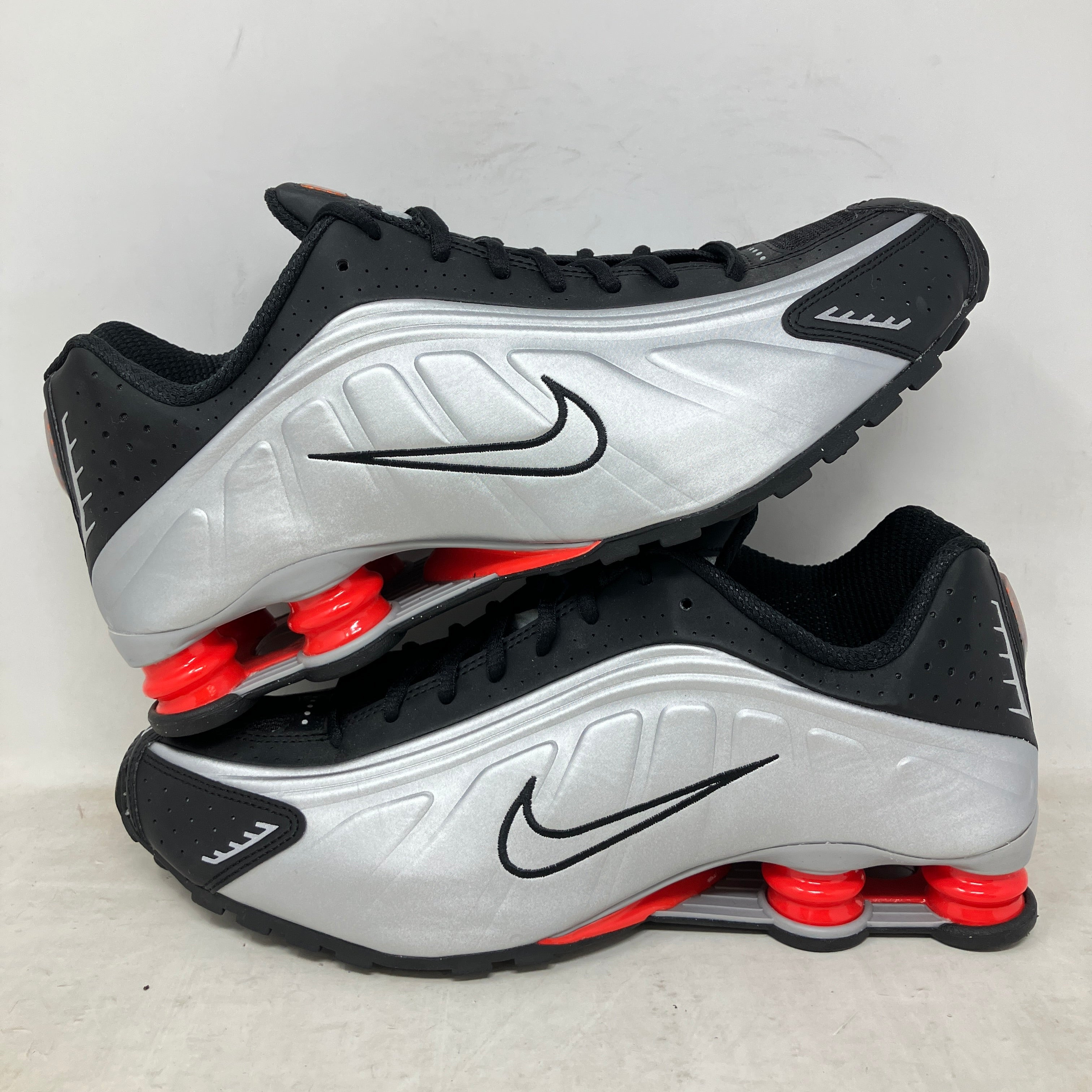 Nike Shox R4 Black Metallic Silver (2018/2024)