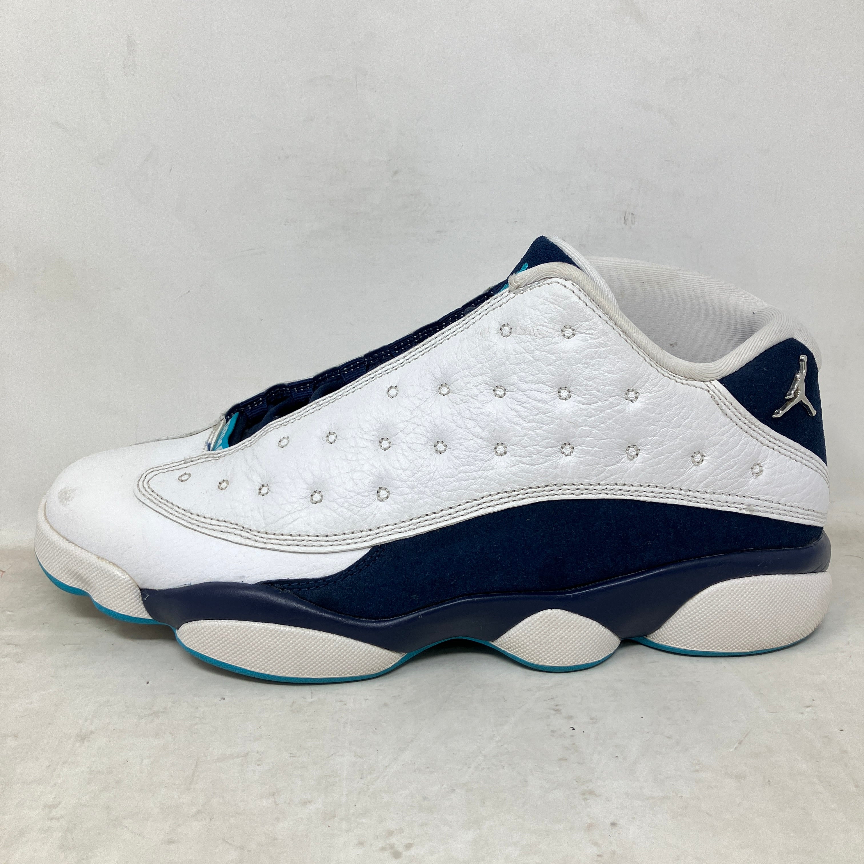 Jordan 13 Retro Low Hornets