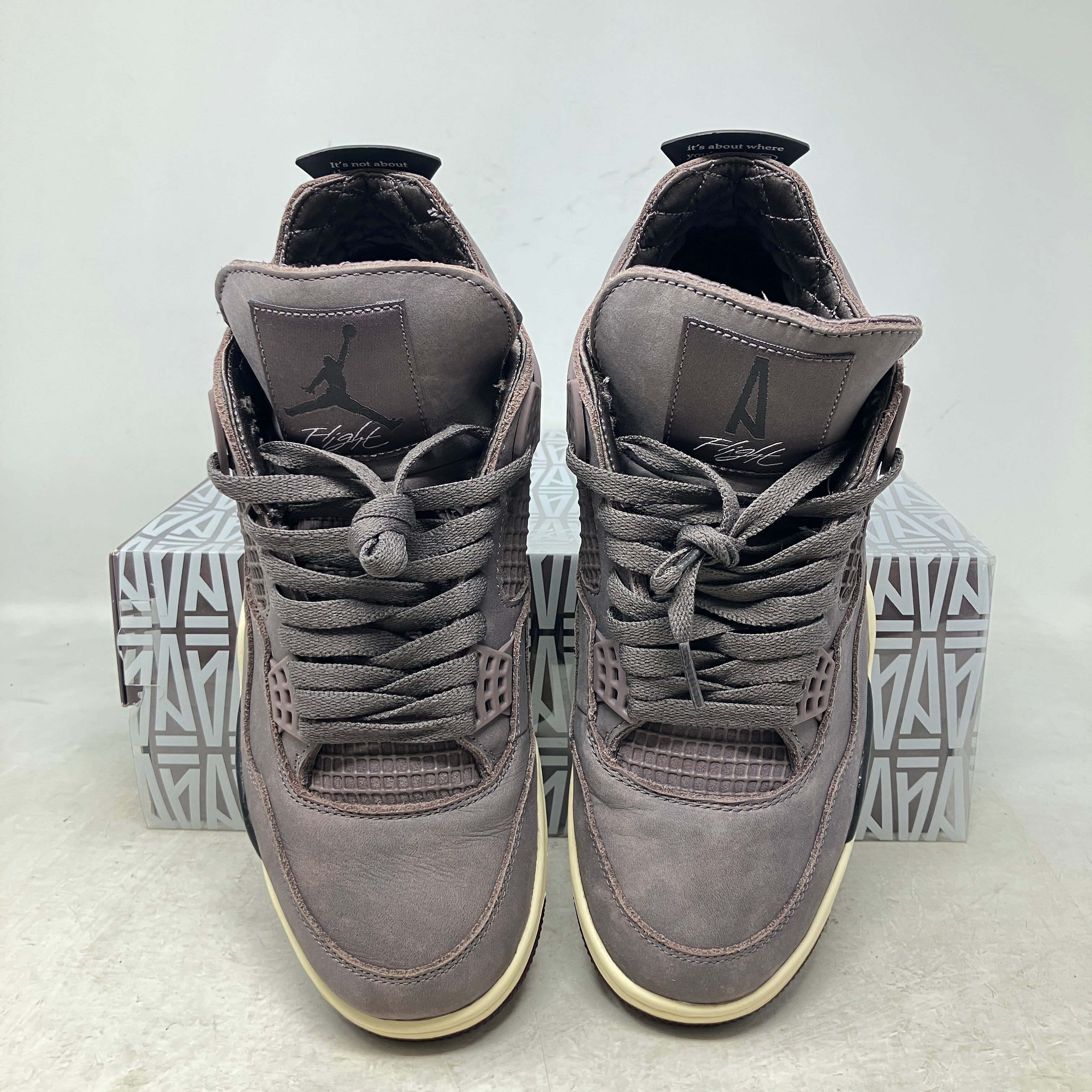 Jordan 4 Retro SP A Ma Maniére Violet Ore