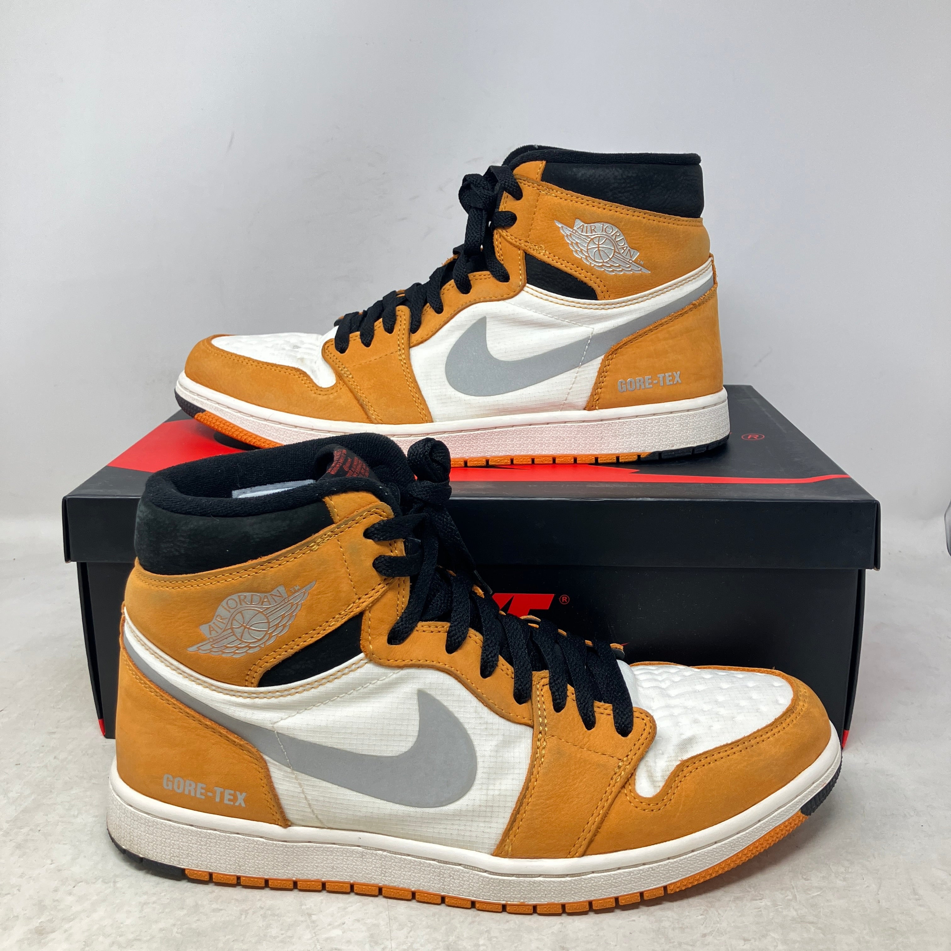 Jordan 1 Retro High Element Gore-Tex Light Curry
