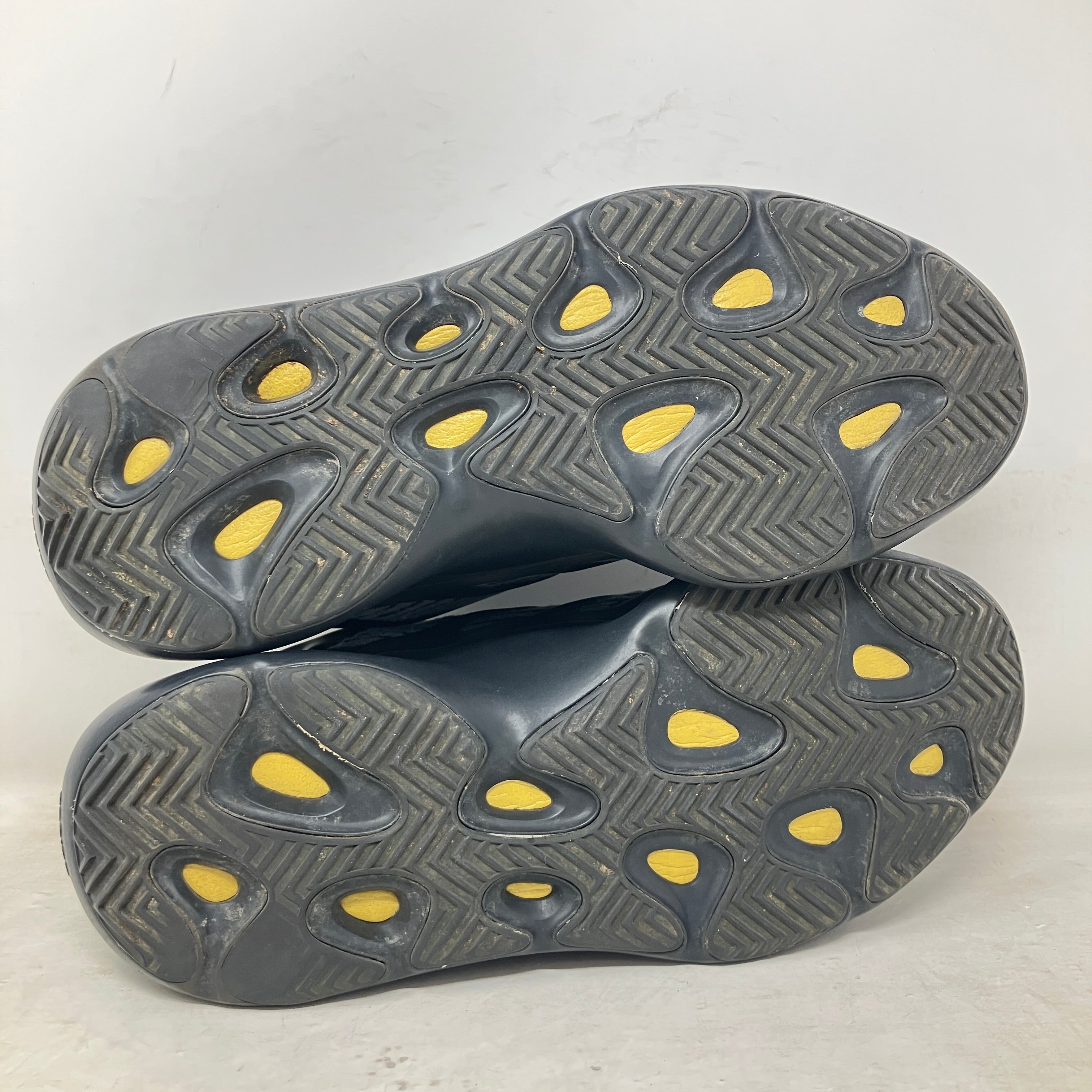 adidas Yeezy 700 V3 Alvah