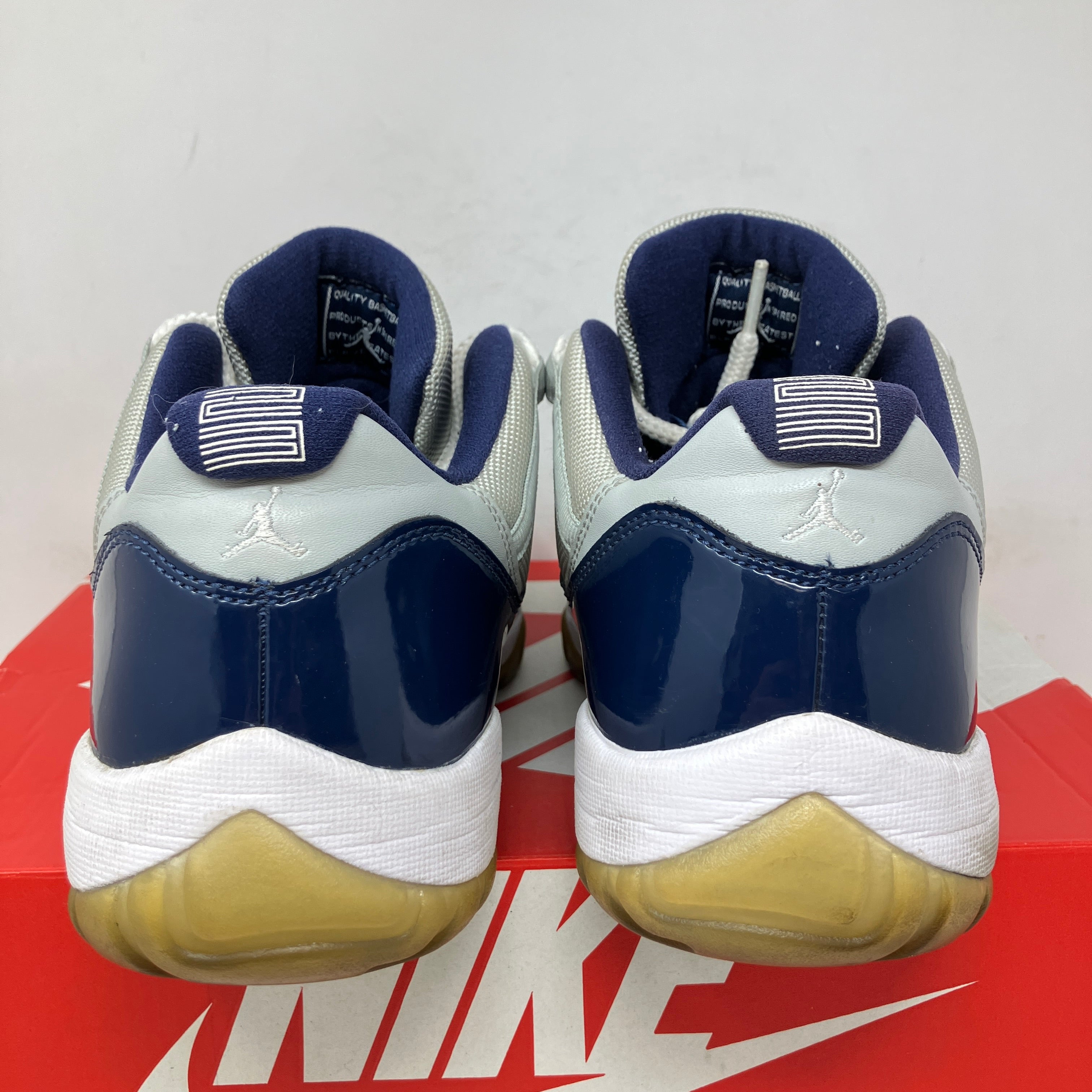 Jordan 11 Retro Low Georgetown