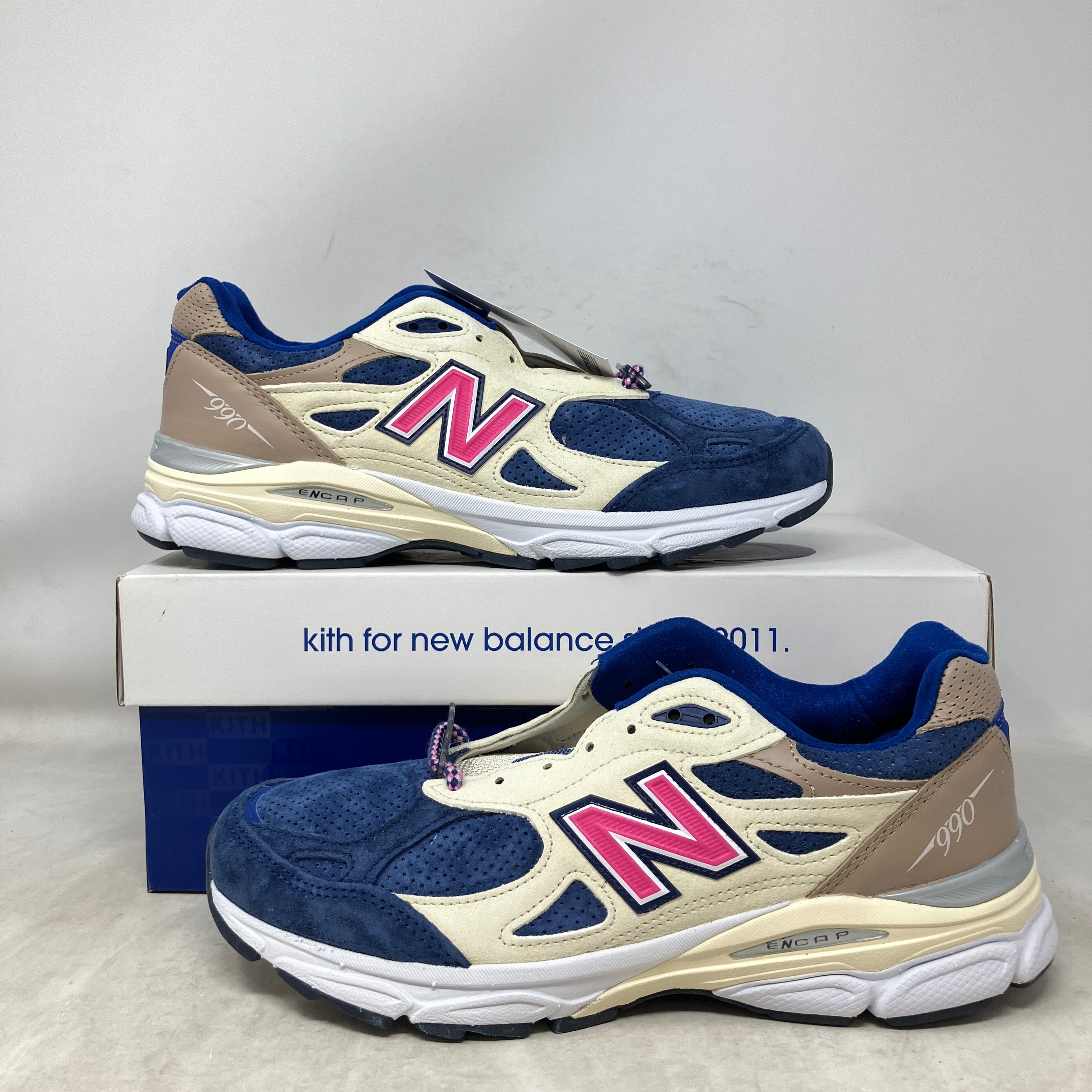 New Balance 990v3 MiUSA Kith Daytona (with Socks)