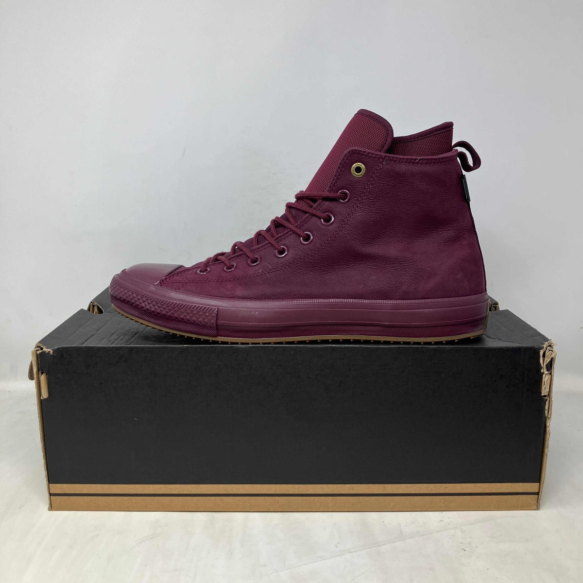 Converse Chuck Taylor All Star Waterproof Hi sneakers in dark sangria, pre-owned condition with accessories included