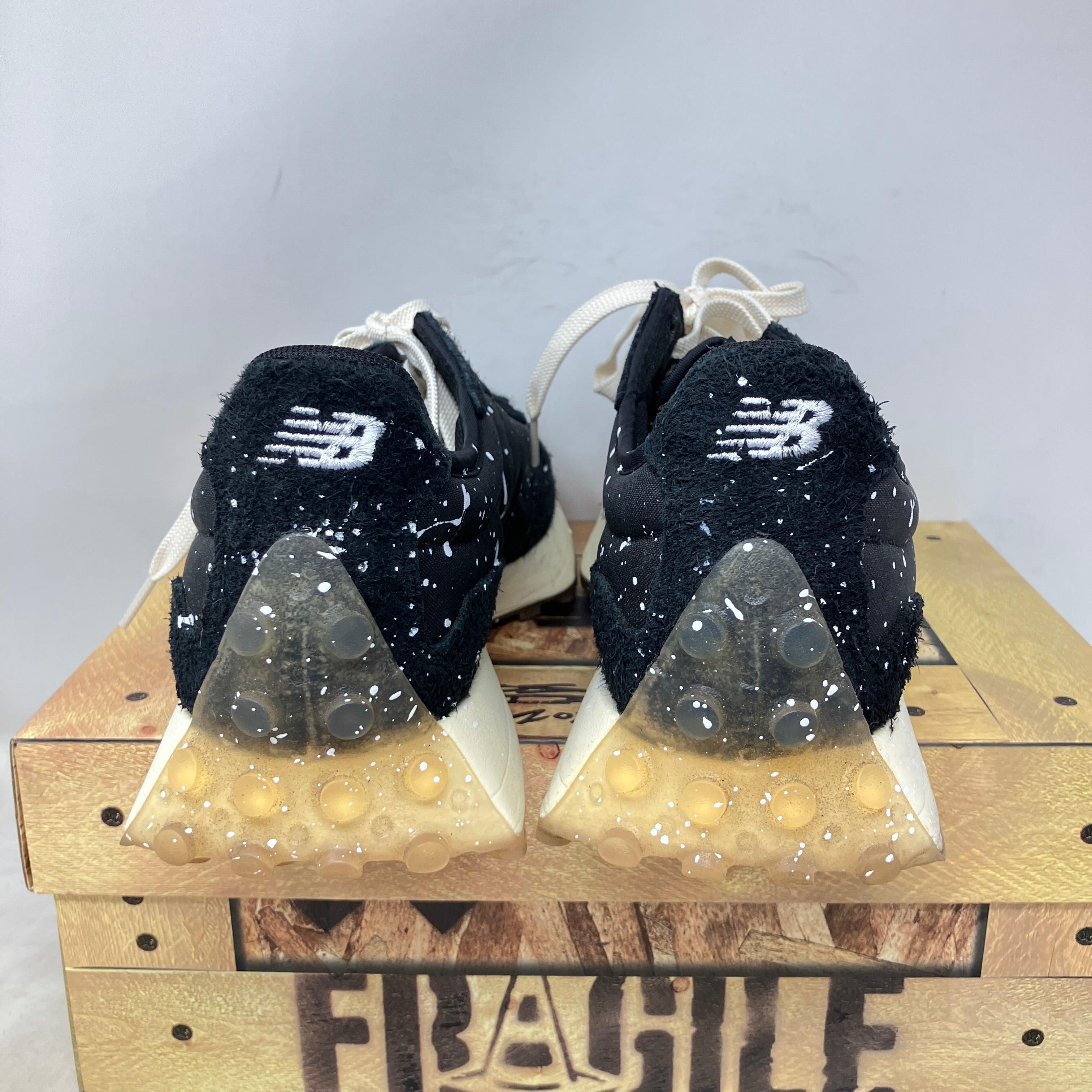New Balance 327 Joshua Vides
