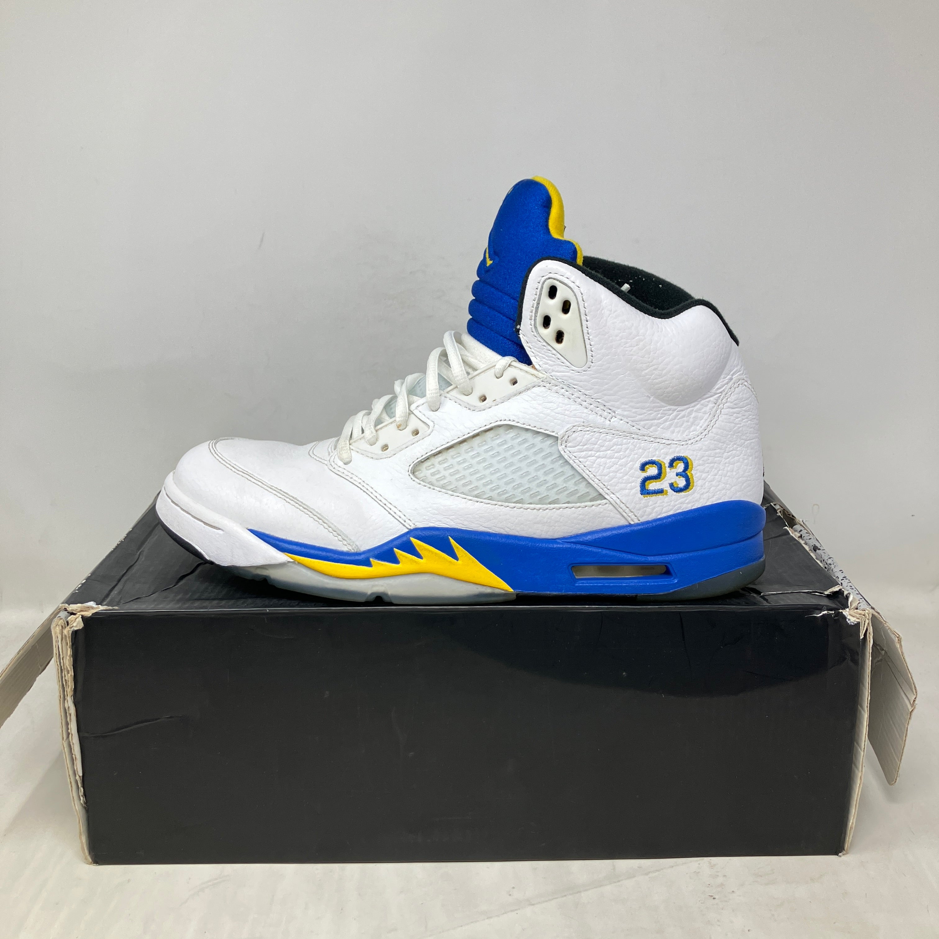 Jordan 5 Retro Laney (2013)