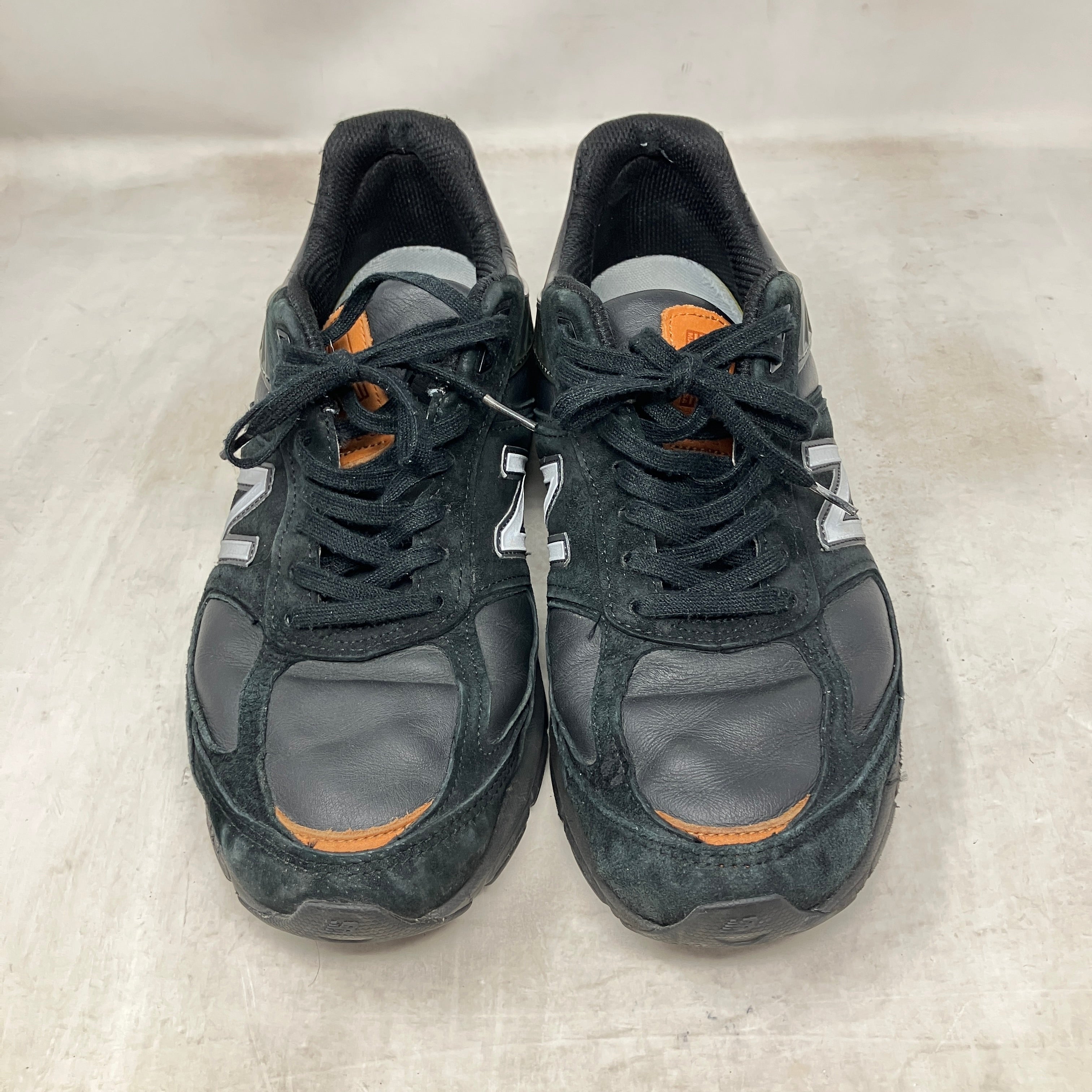 New Balance 990v5 MiUSA Black Gold
