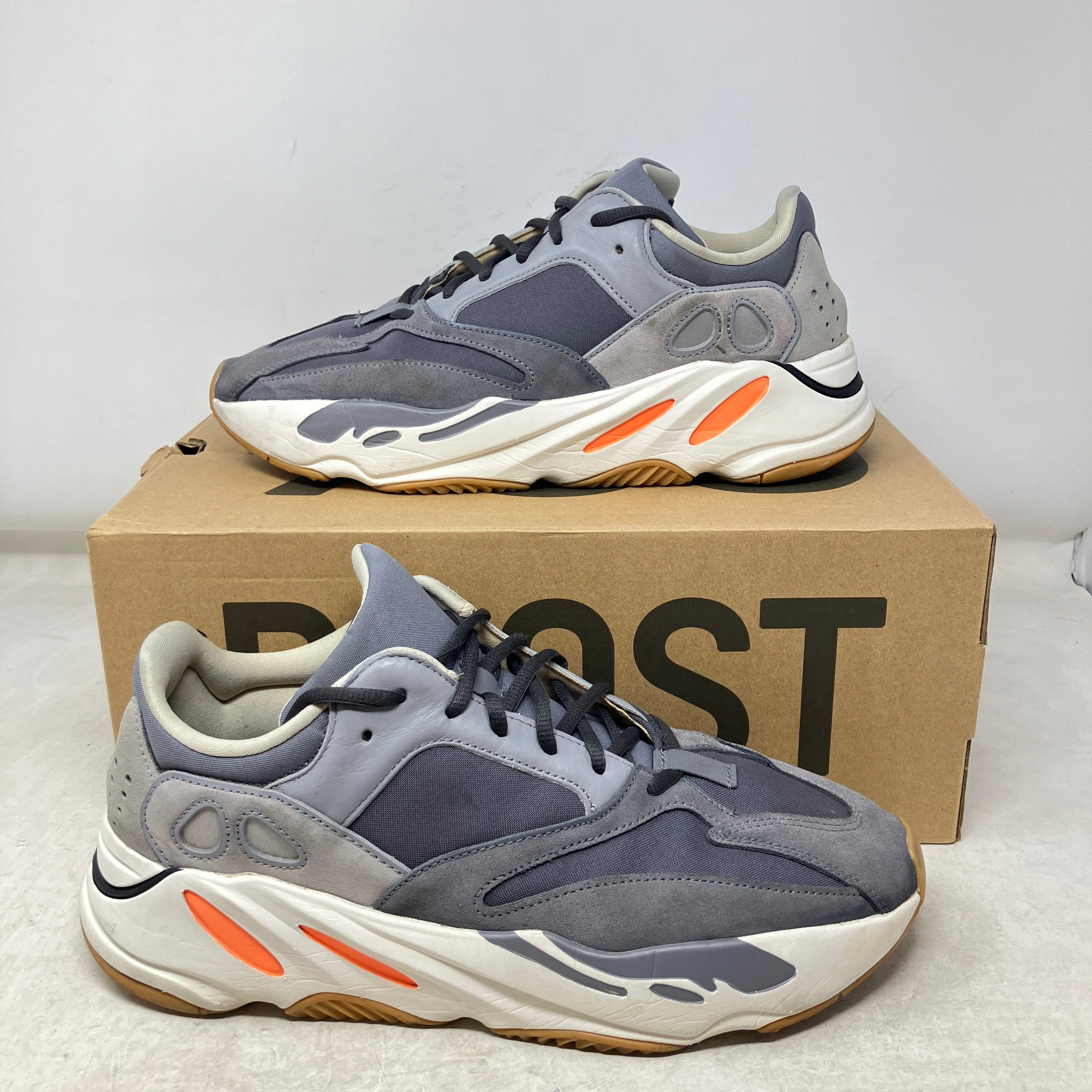 adidas Yeezy Boost 700 Magnet