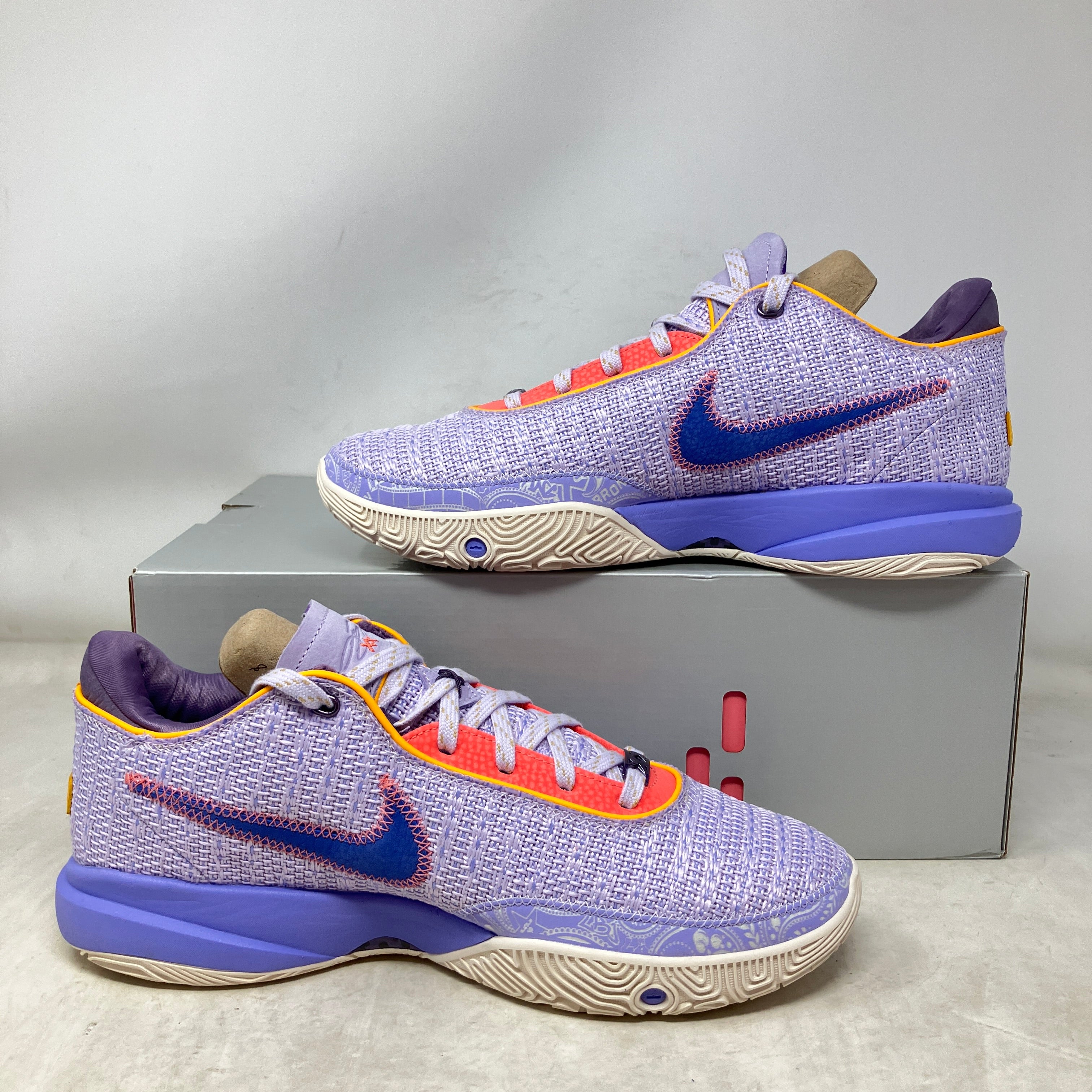 Nike LeBron 20 Violet Frost