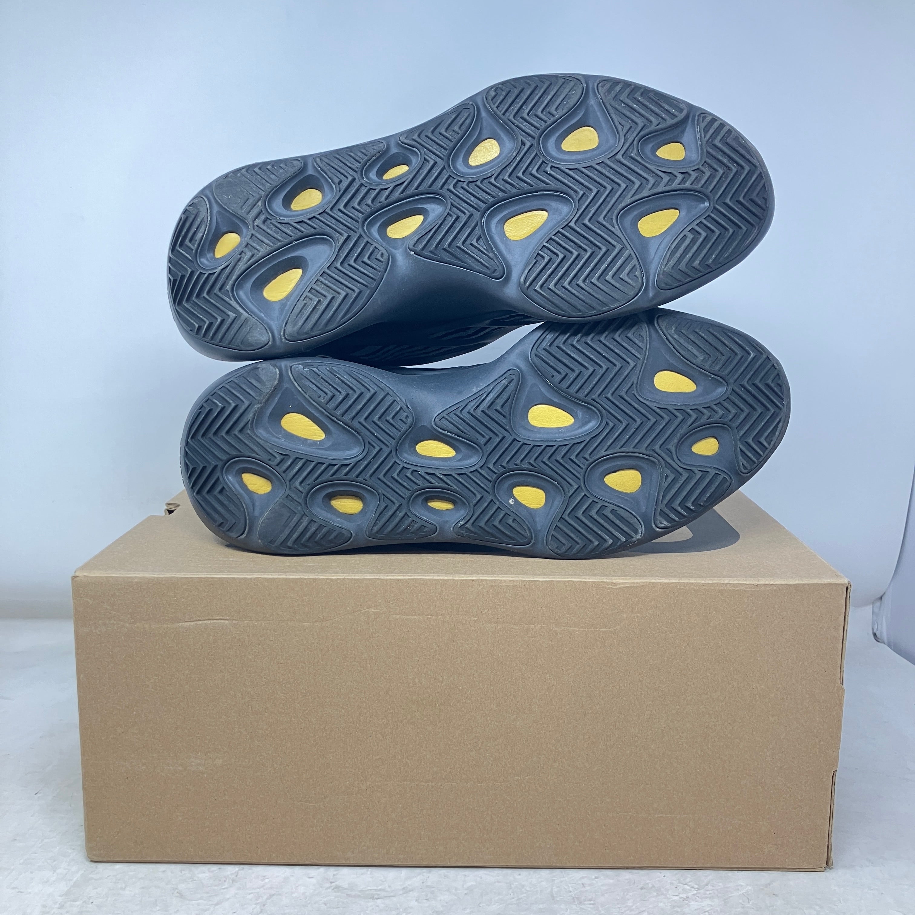 adidas Yeezy 700 V3 Alvah
