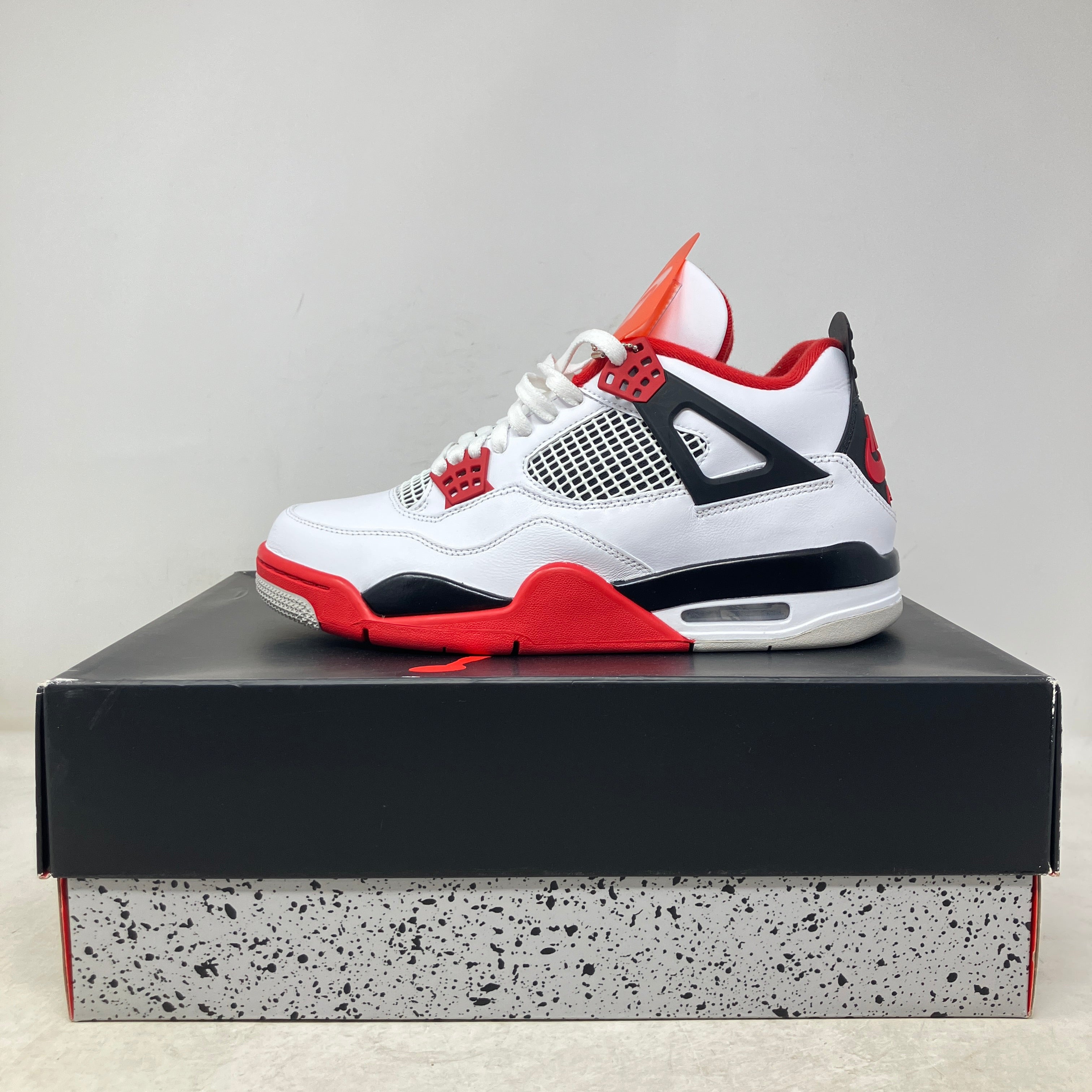 Jordan 4 Retro Fire Red (2020)