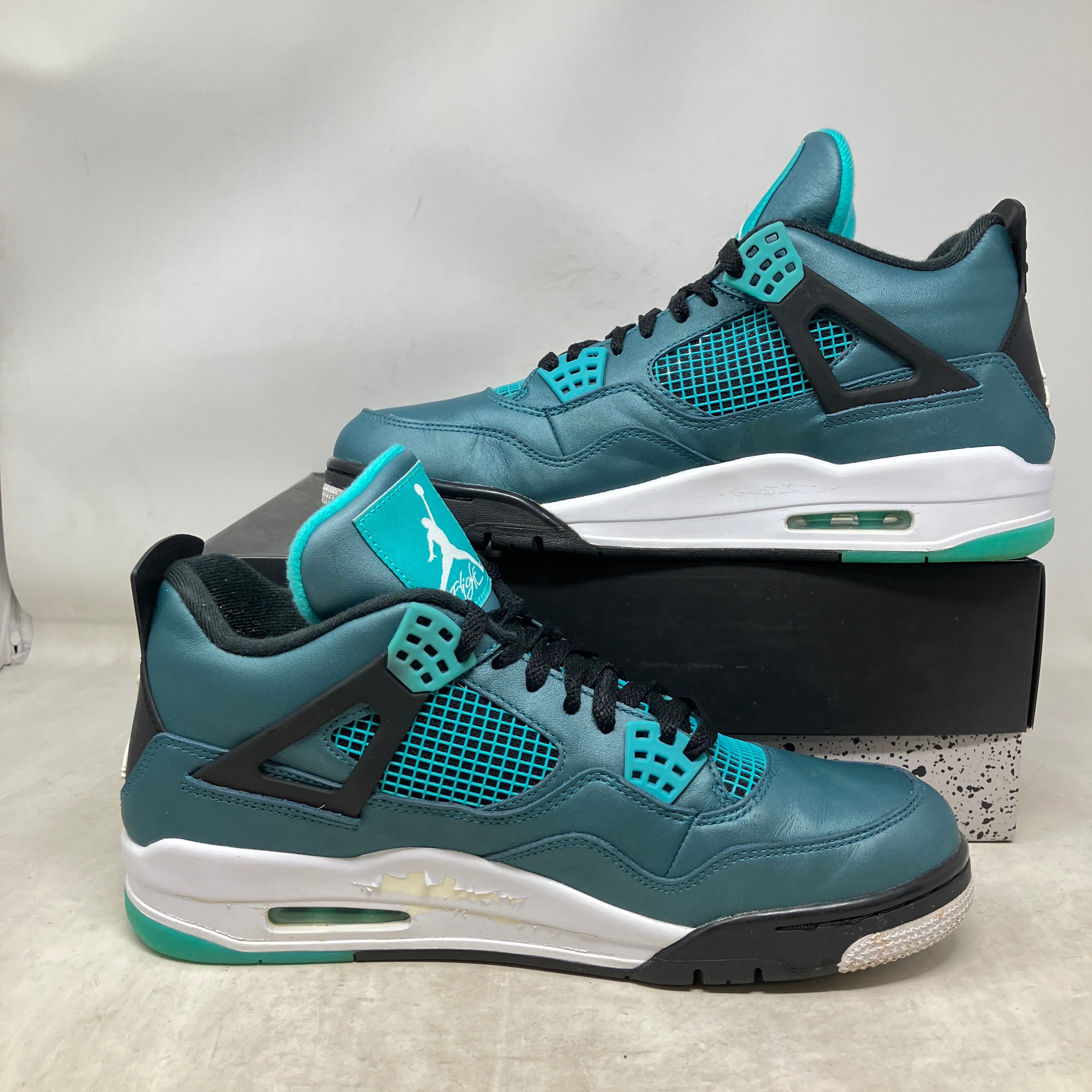 Jordan 4 Retro Teal