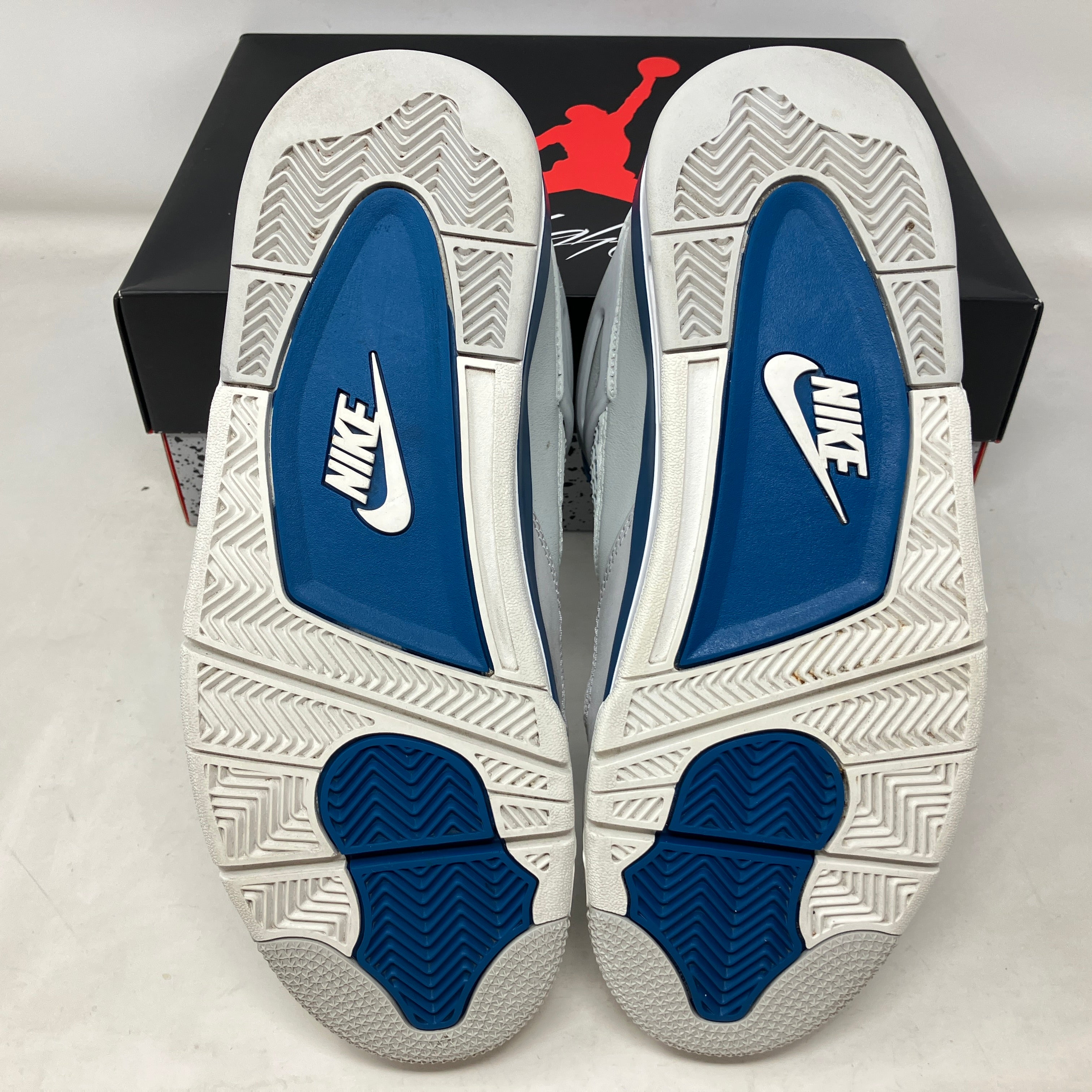 Jordan 4 Retro Military Blue (2024)