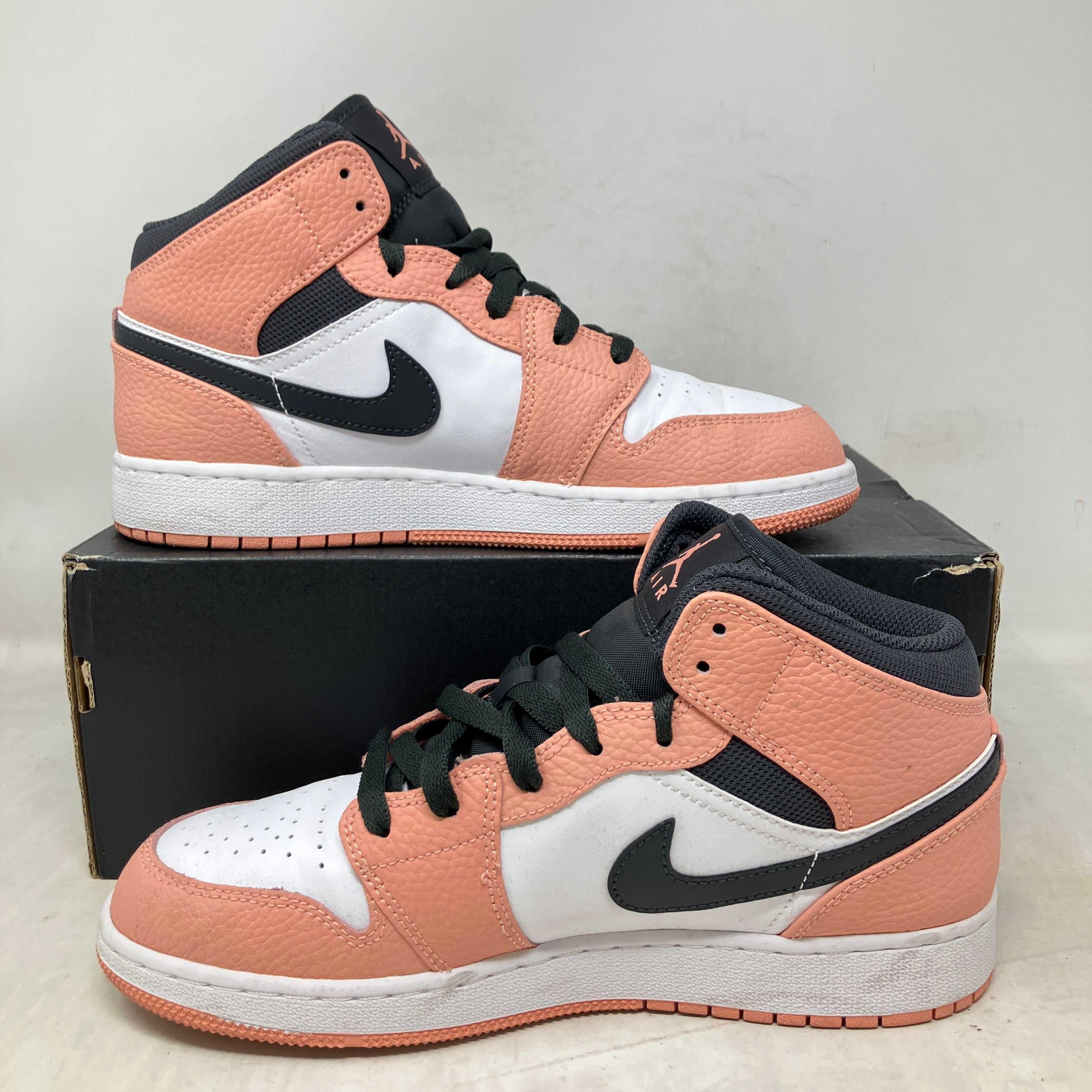 Jordan 1 Mid Pink Quartz (GS)