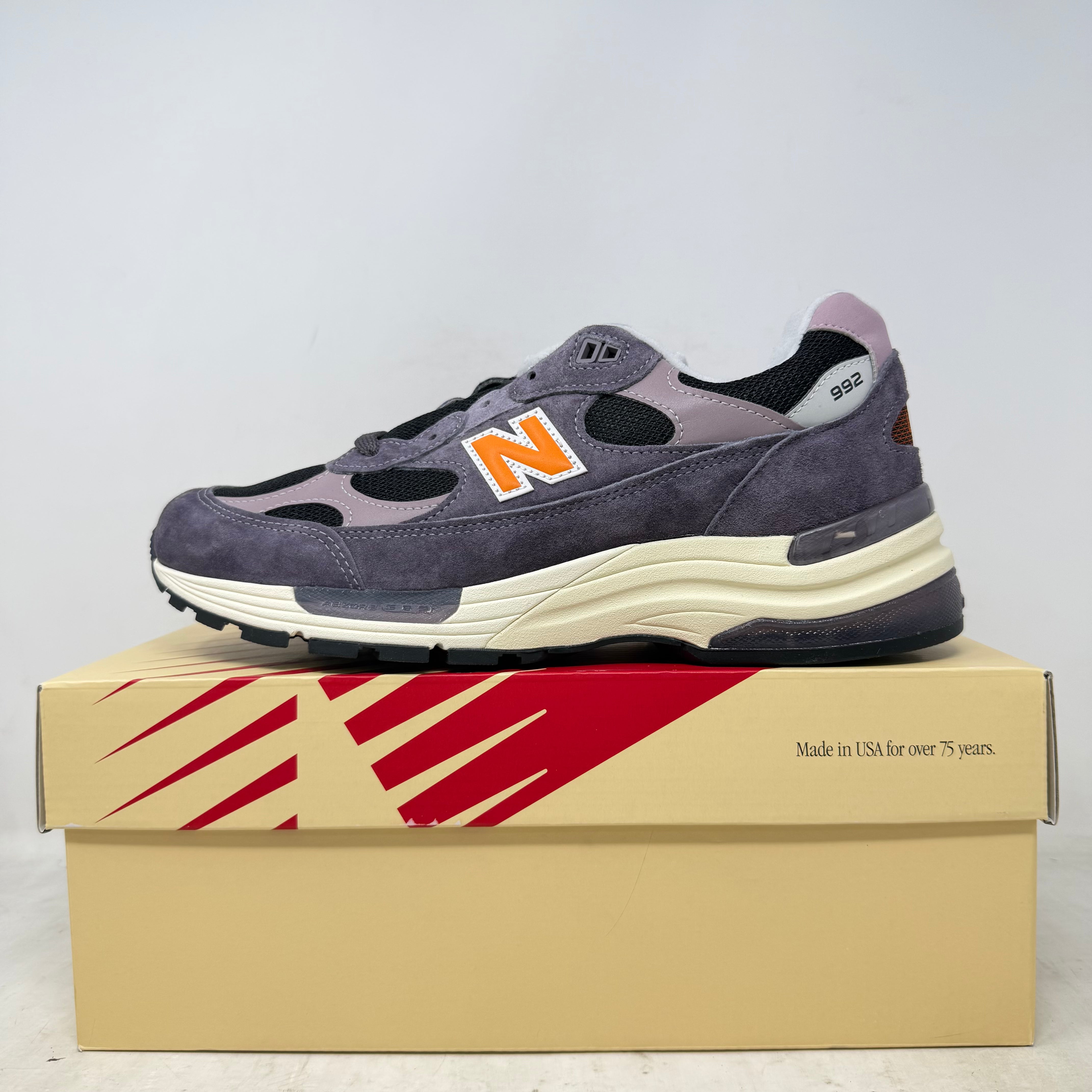 New Balance 992 MiUSA Dark Ice Wine Black