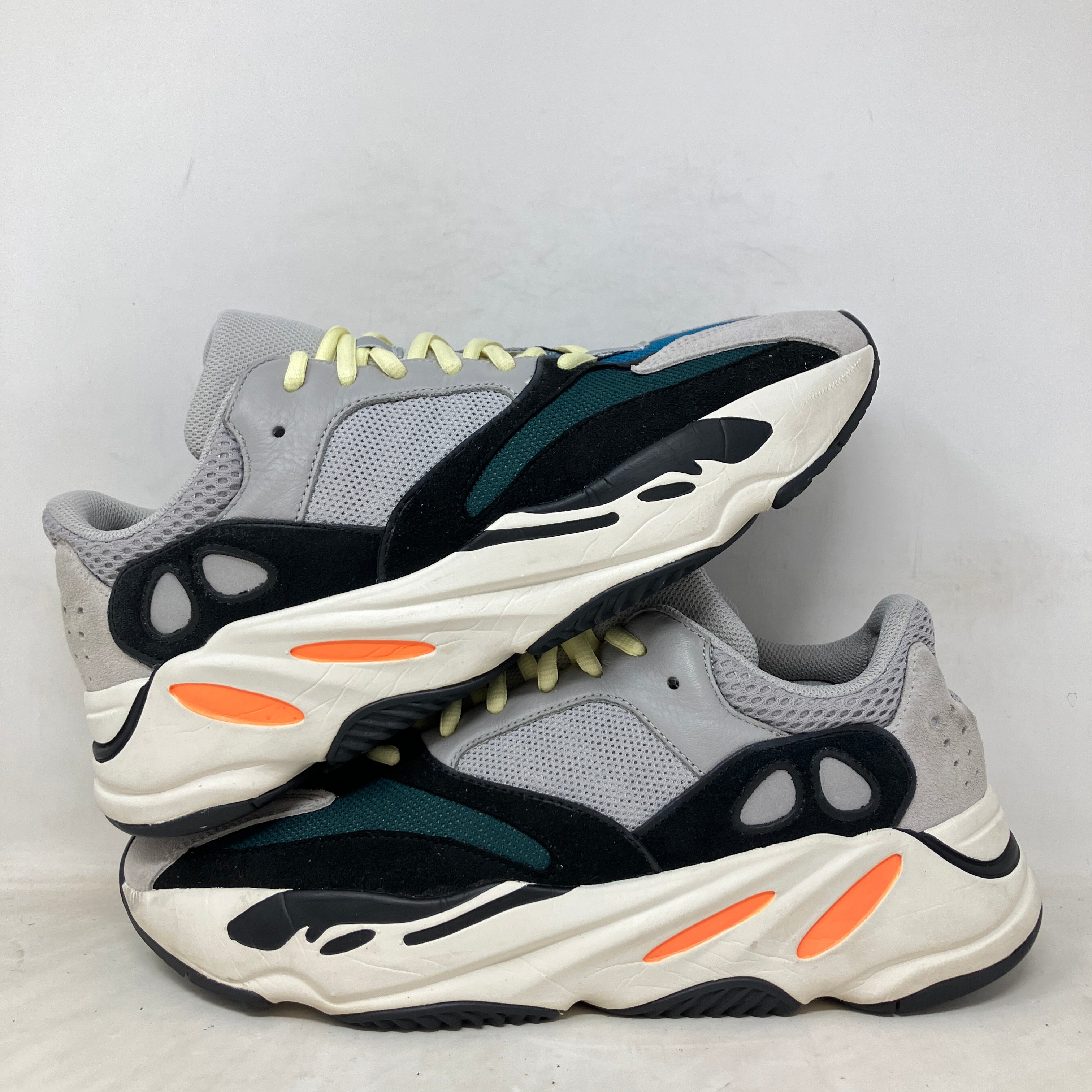 adidas Yeezy Boost 700 Wave Runner