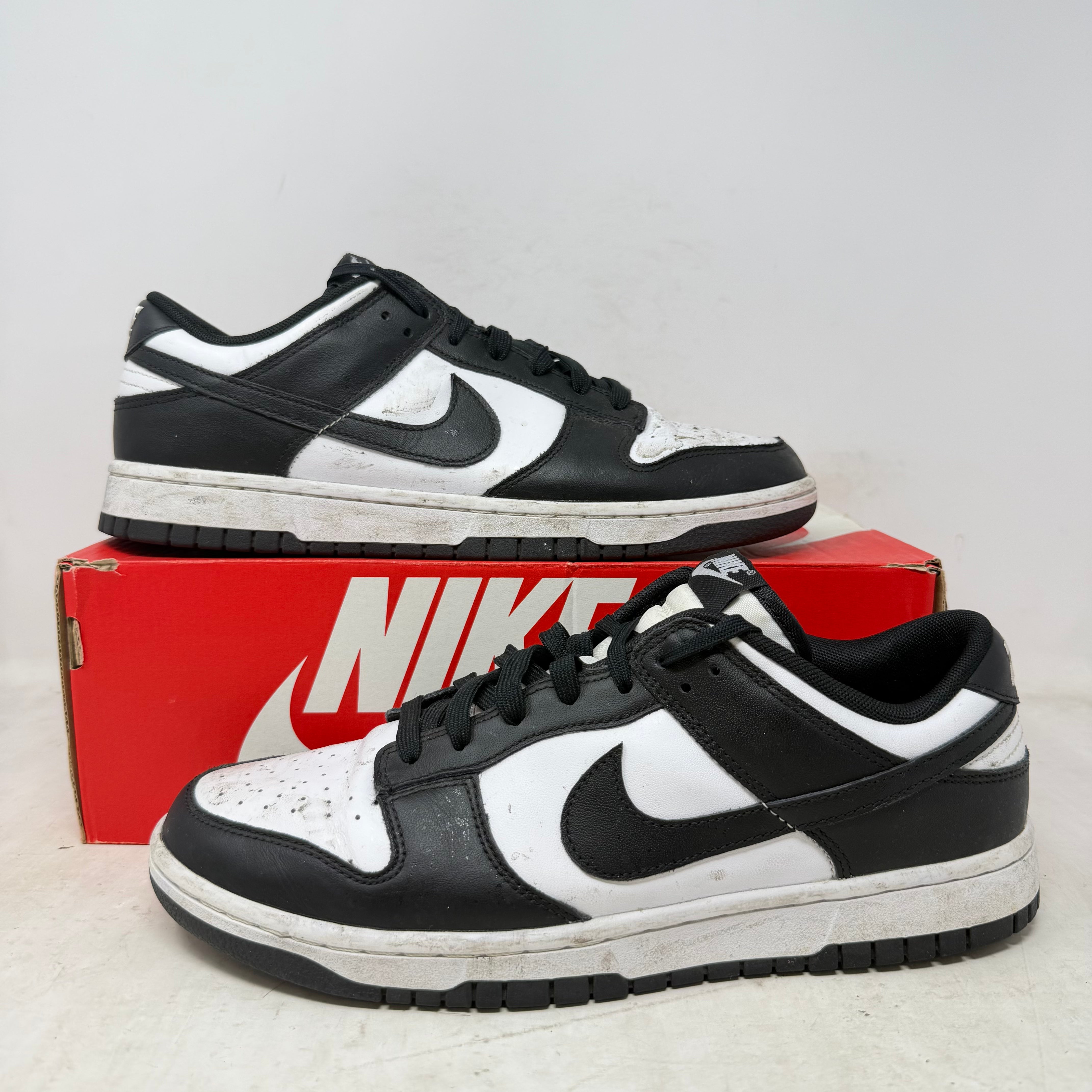 Nike Dunk Low Retro White Black Panda