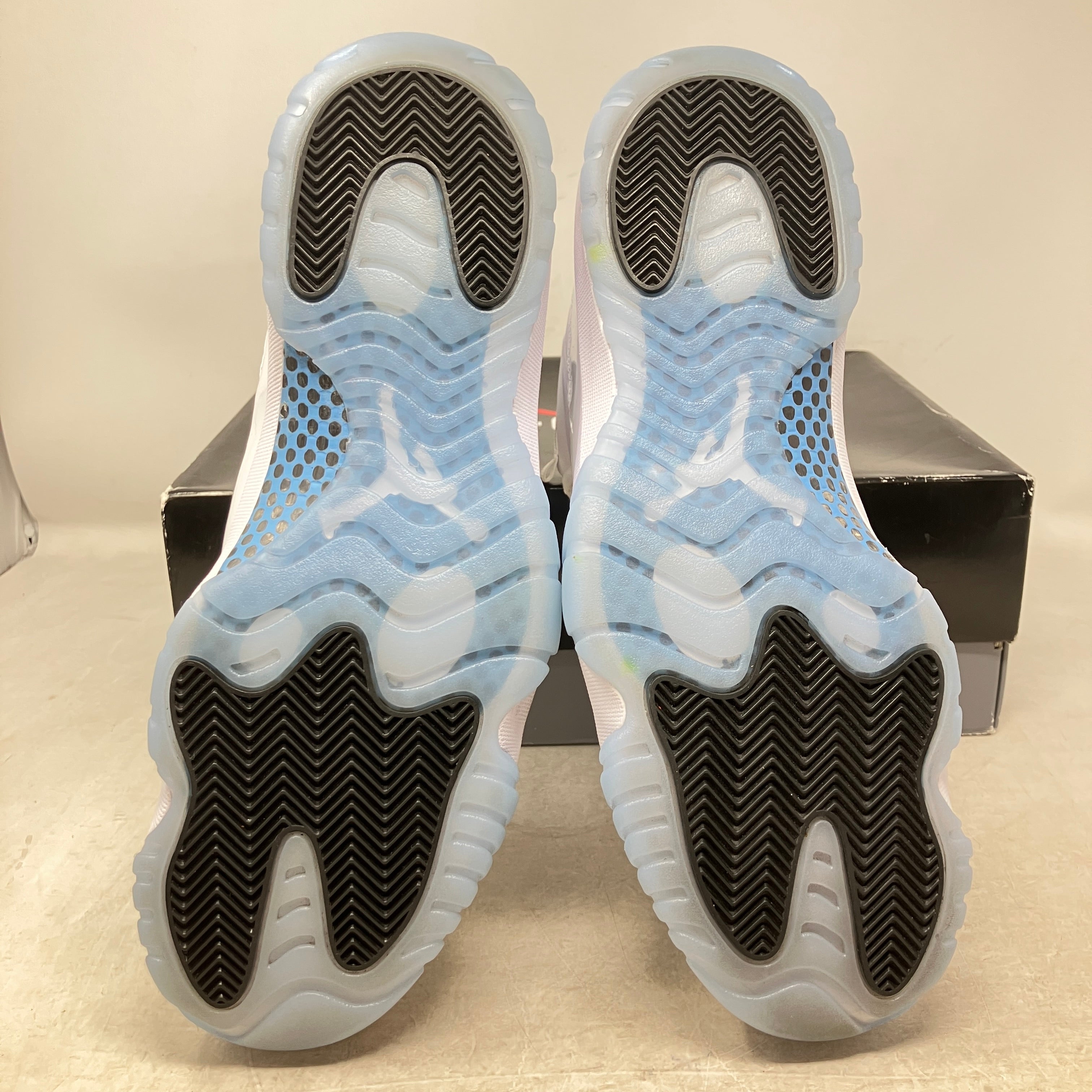 Jordan 11 Retro Legend Blue (2024)