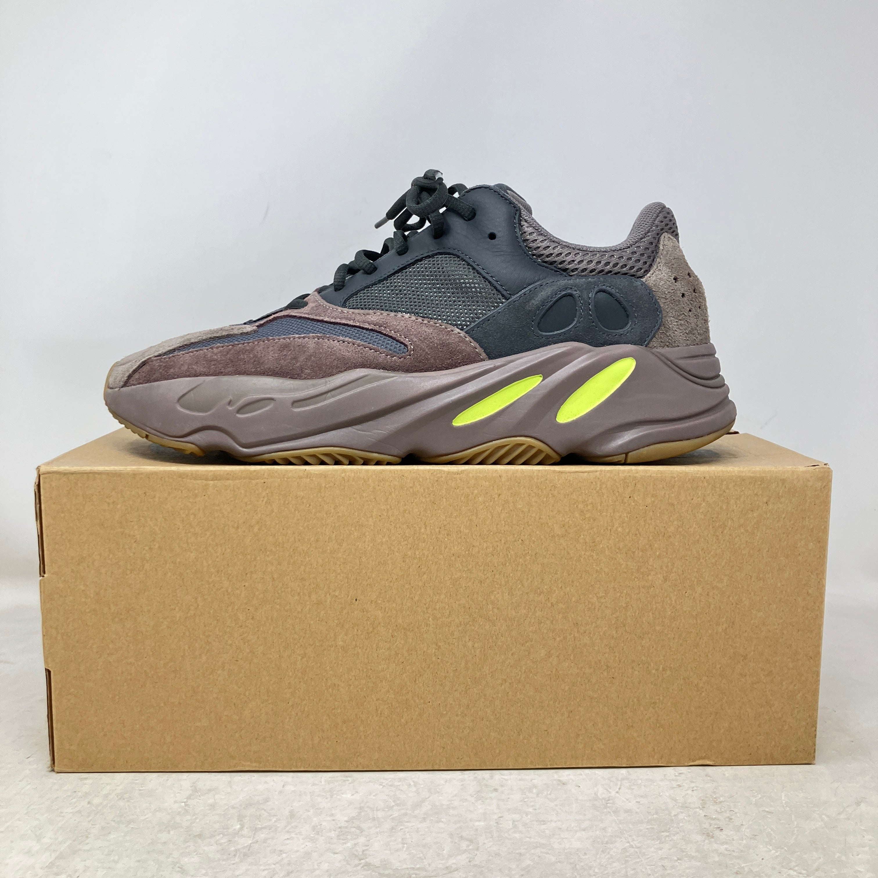 adidas Yeezy Boost 700 Mauve