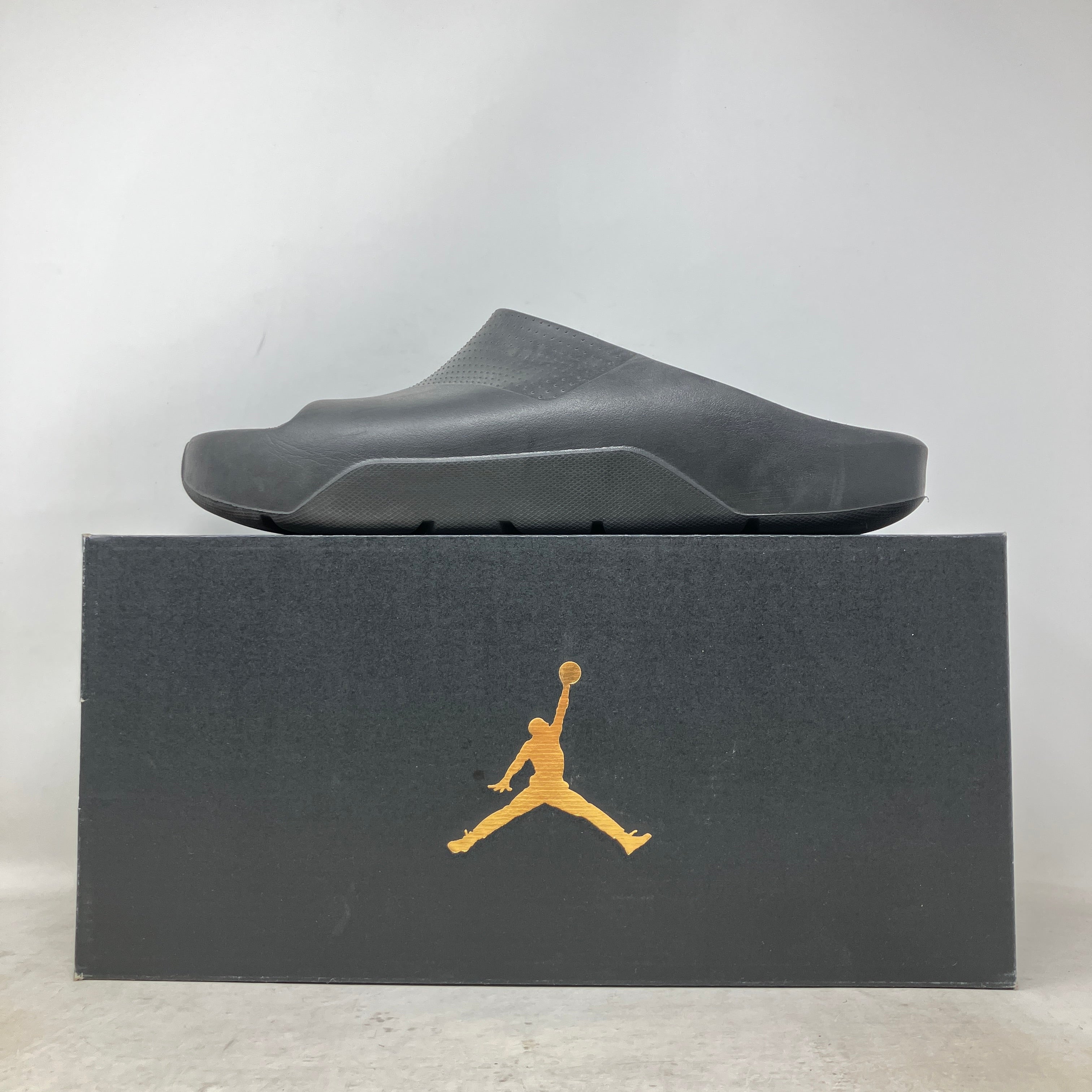Jordan Post Slide Triple Black