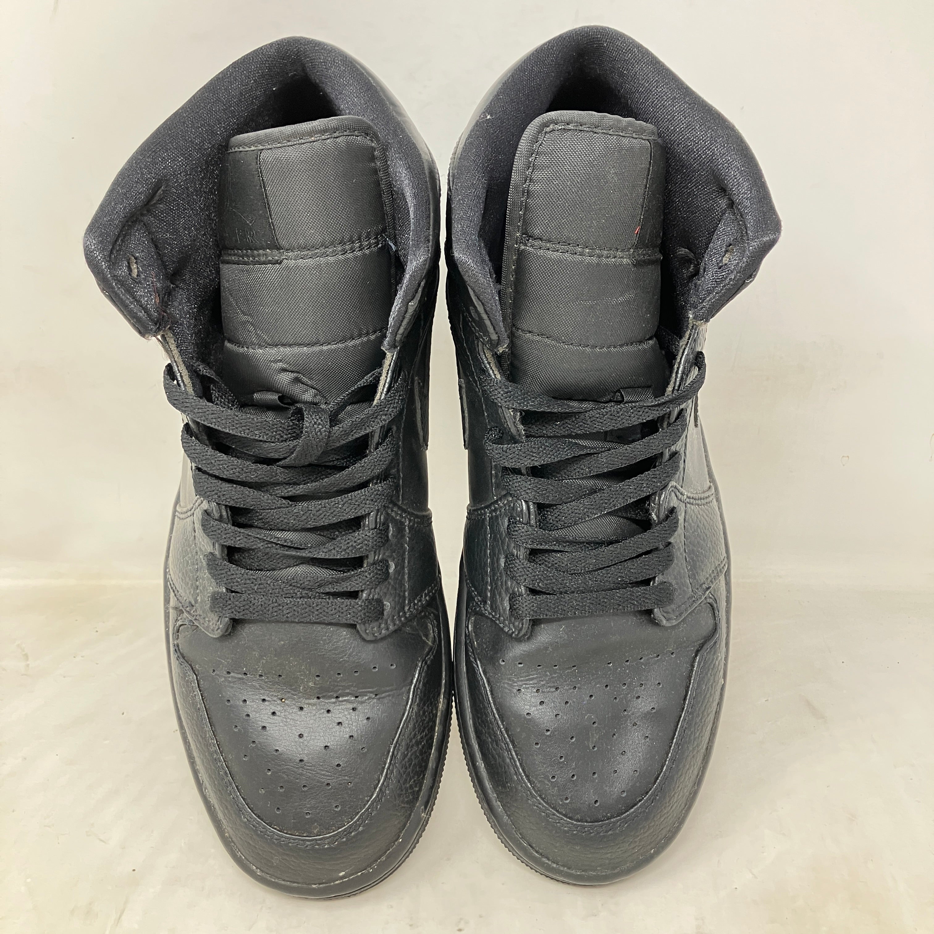 Jordan 1 Mid Triple Black