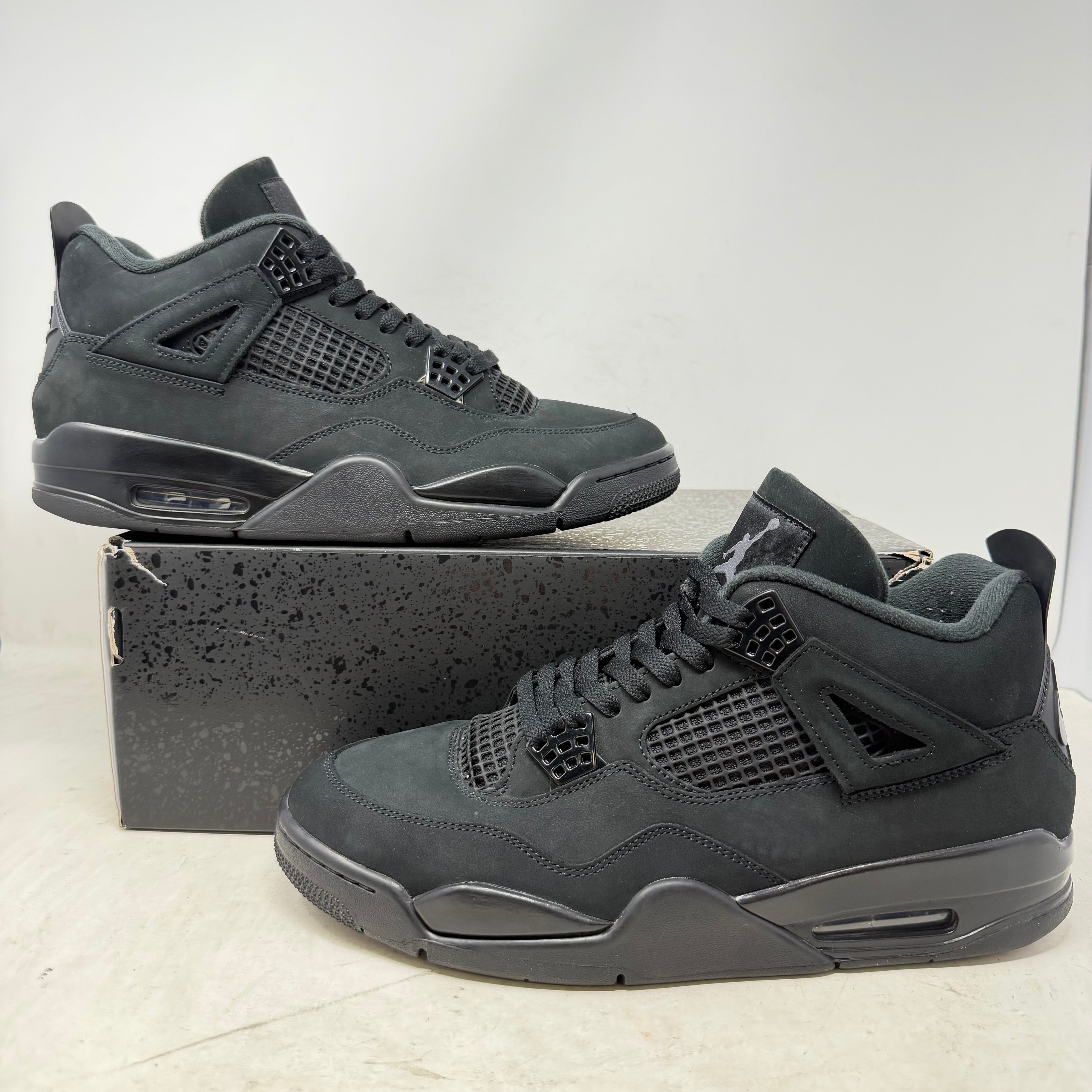 Jordan 4 Retro Black Cat (2025)