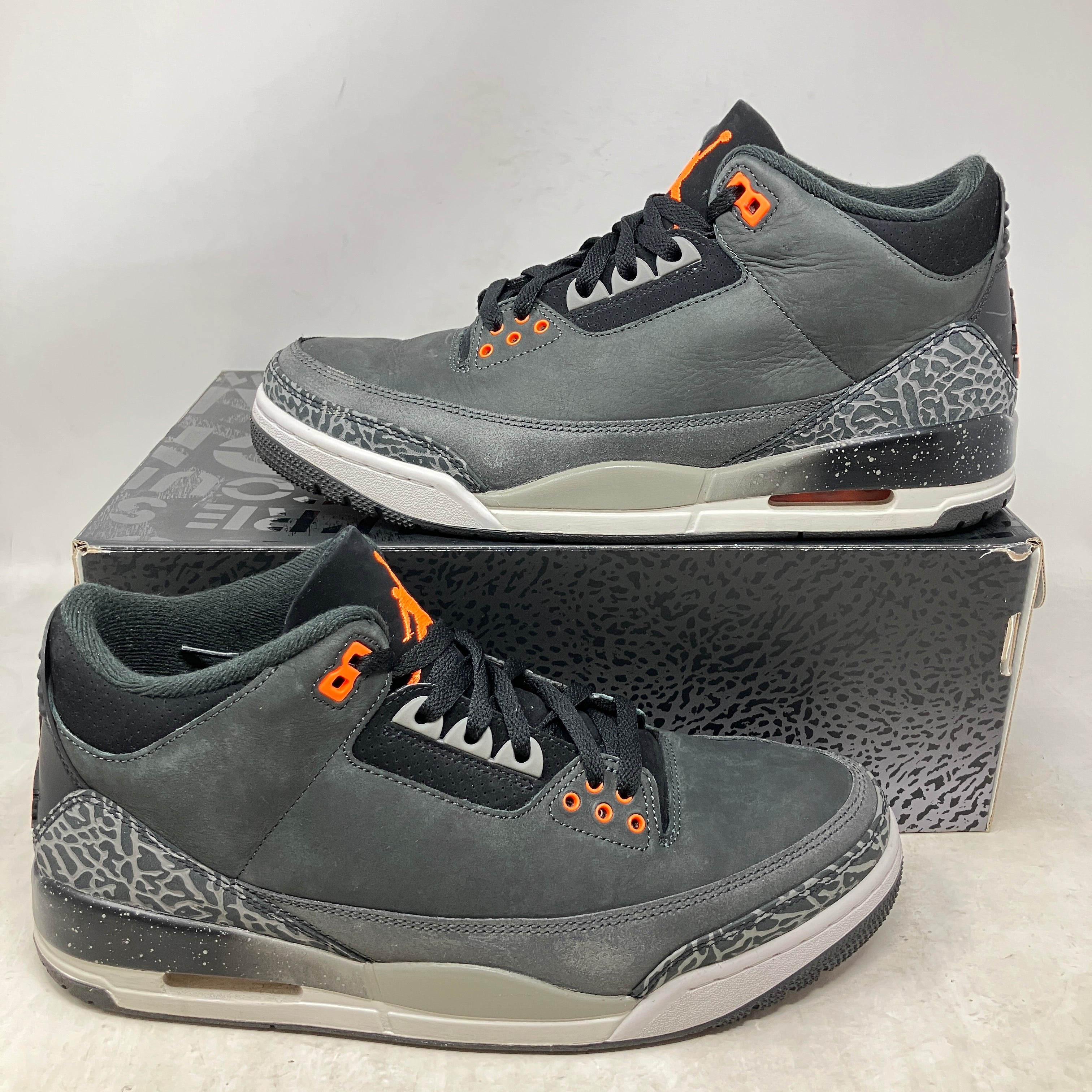 Jordan 3 Retro Fear Pack (2023)
