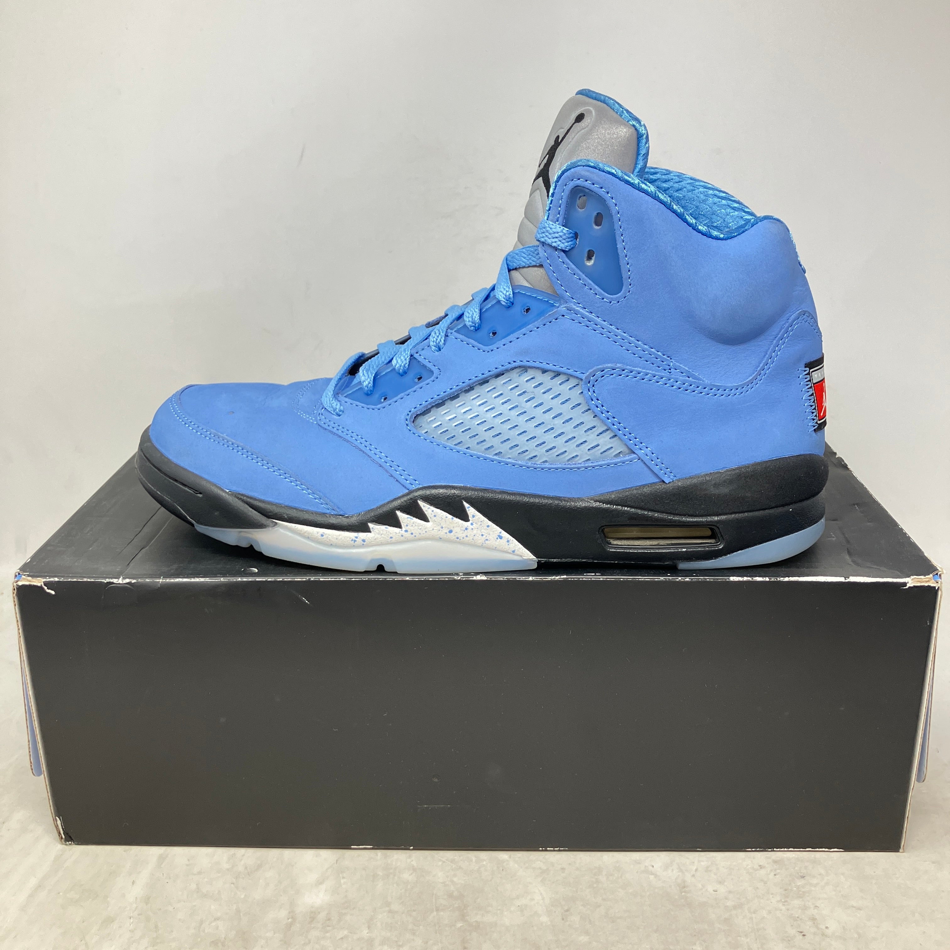 Jordan 5 Retro UNC University Blue