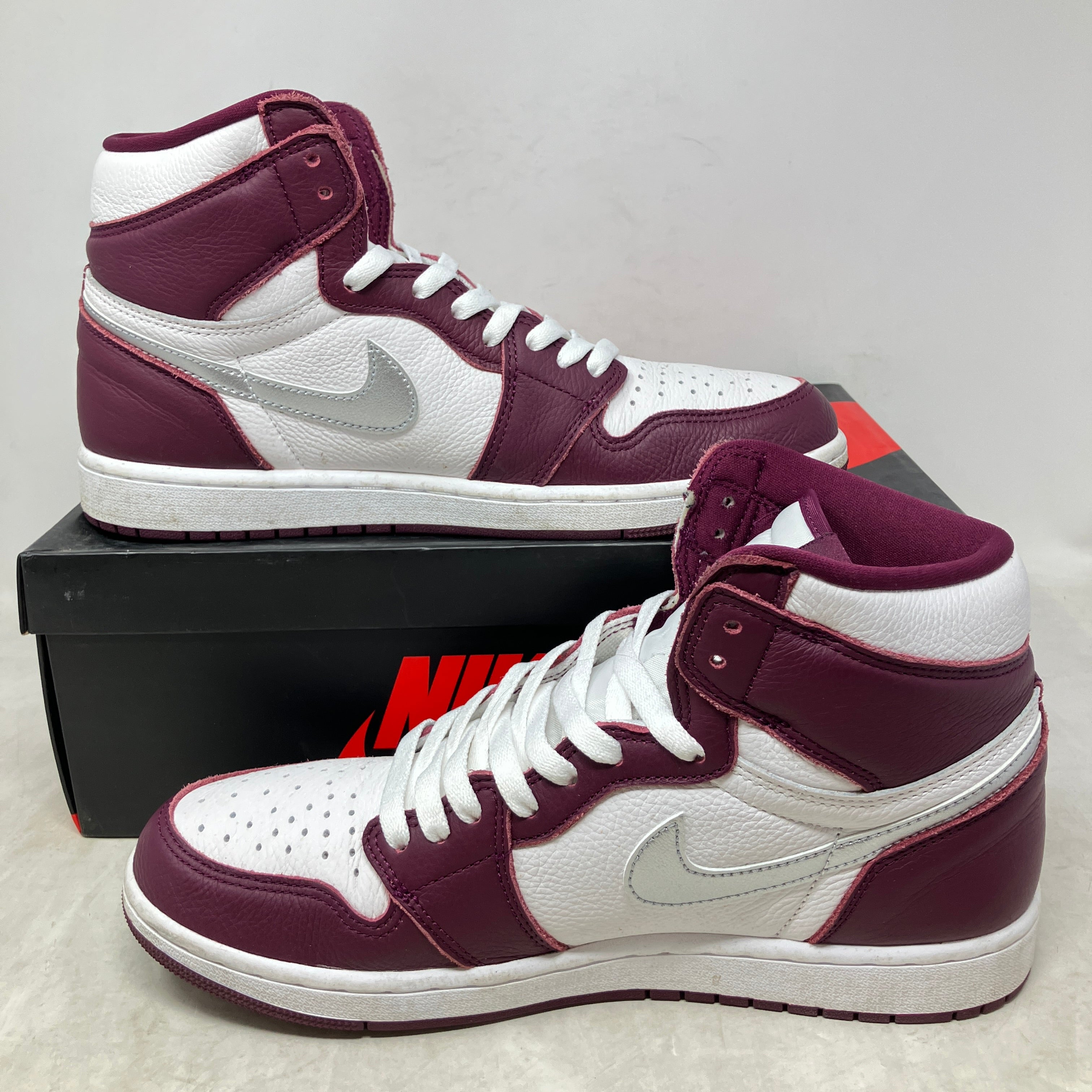 Jordan 1 Retro High OG Bordeaux