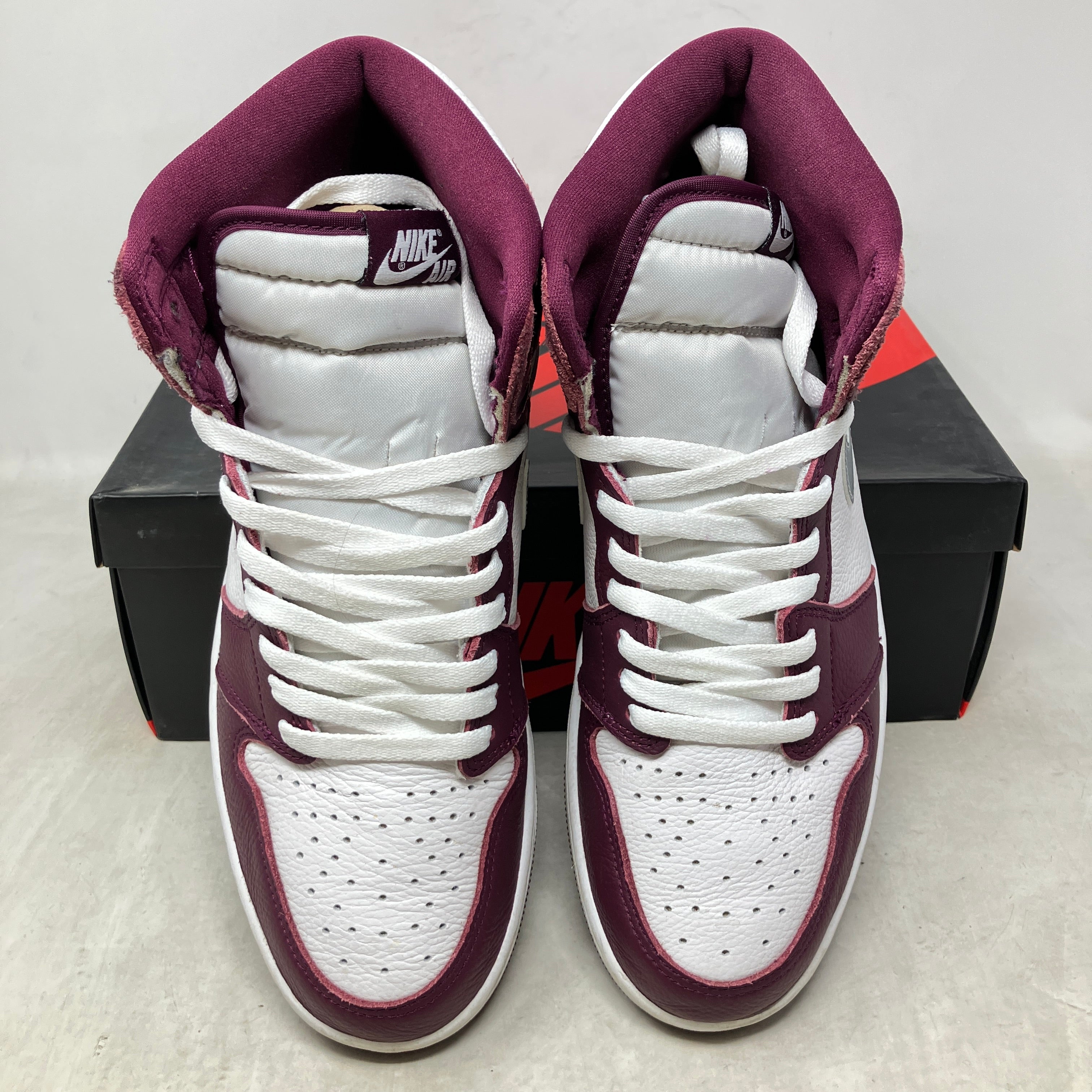 Jordan 1 Retro High OG Bordeaux