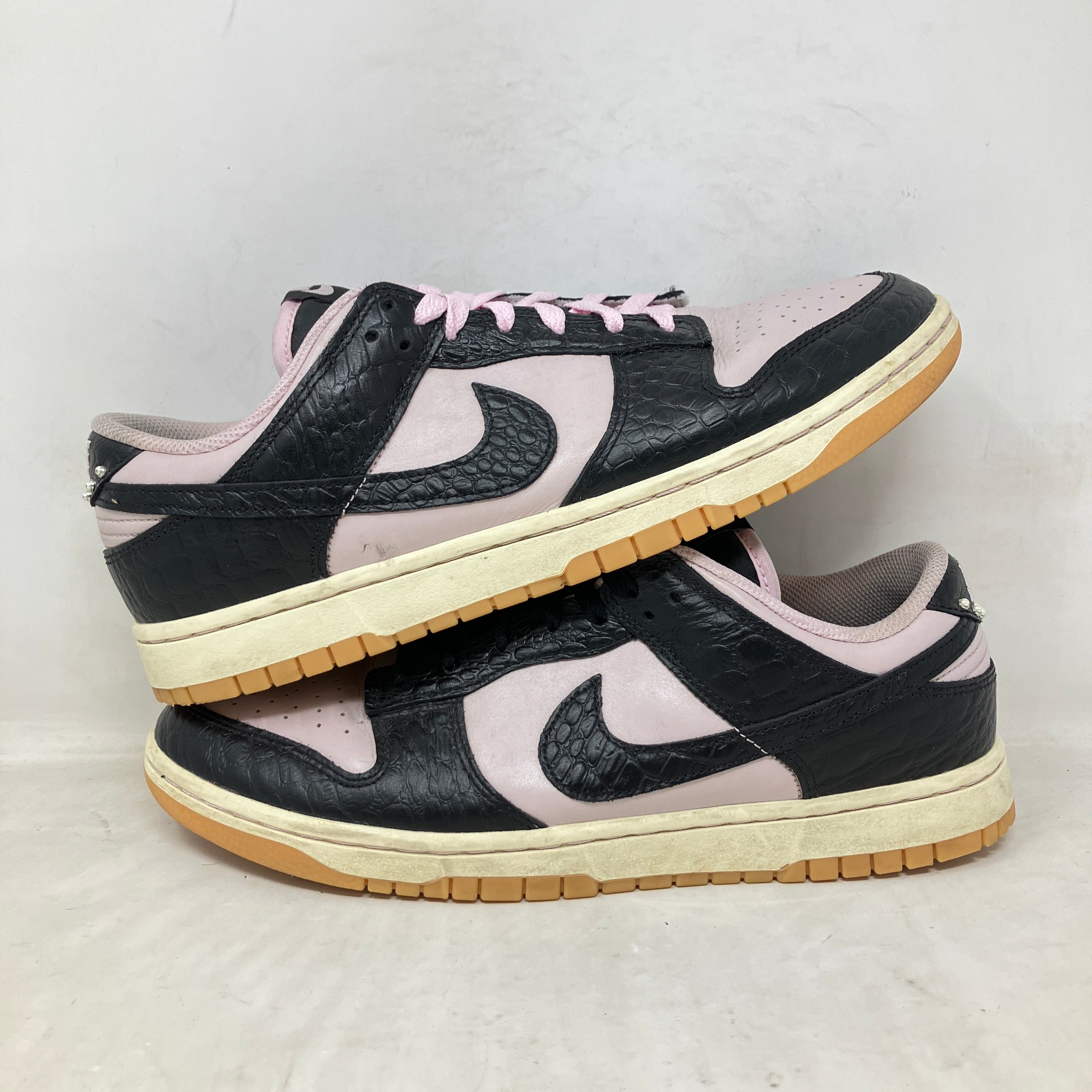 Nike Dunk Low Retro Pink Foam Black