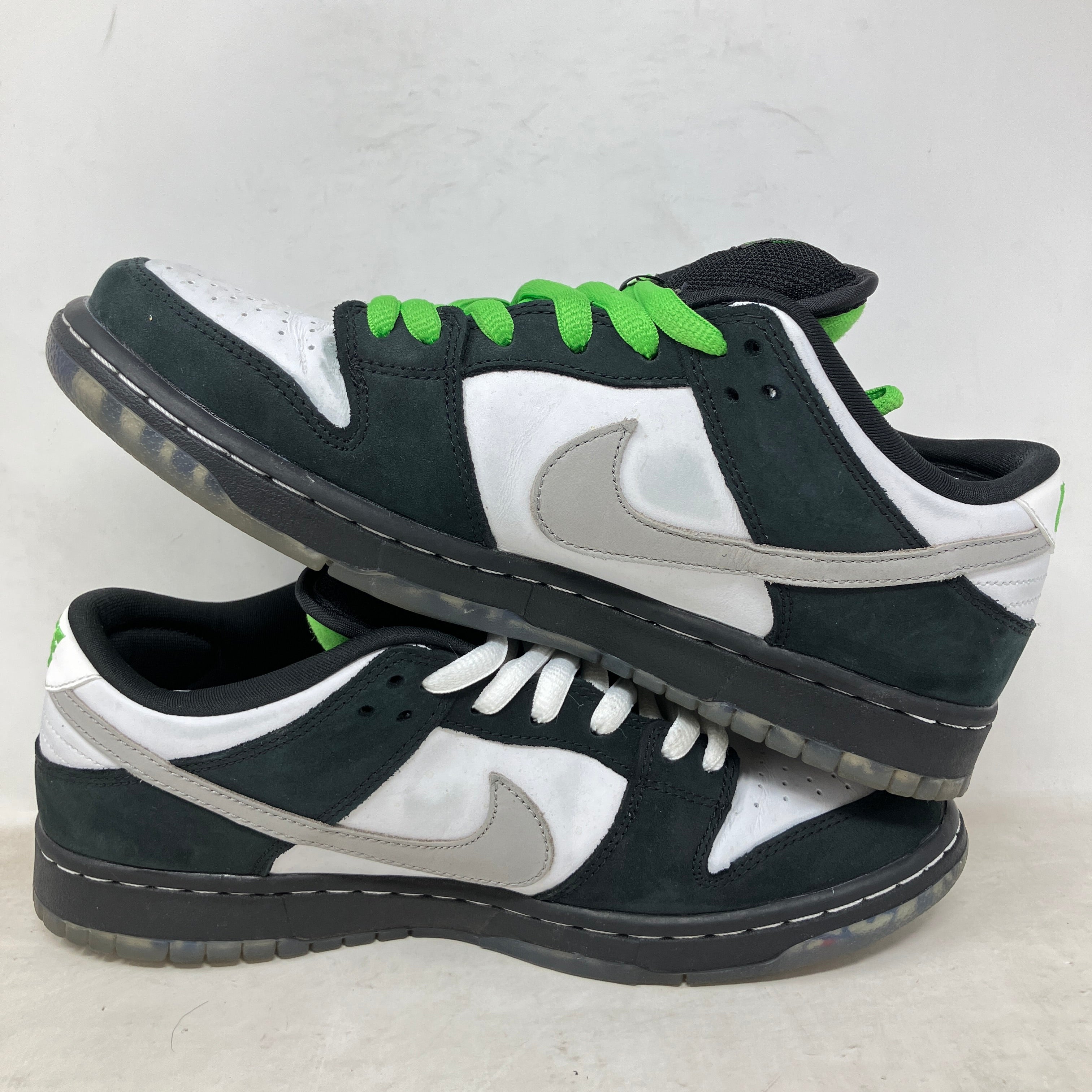 Nike SB Dunk Low Staple Panda Pigeon