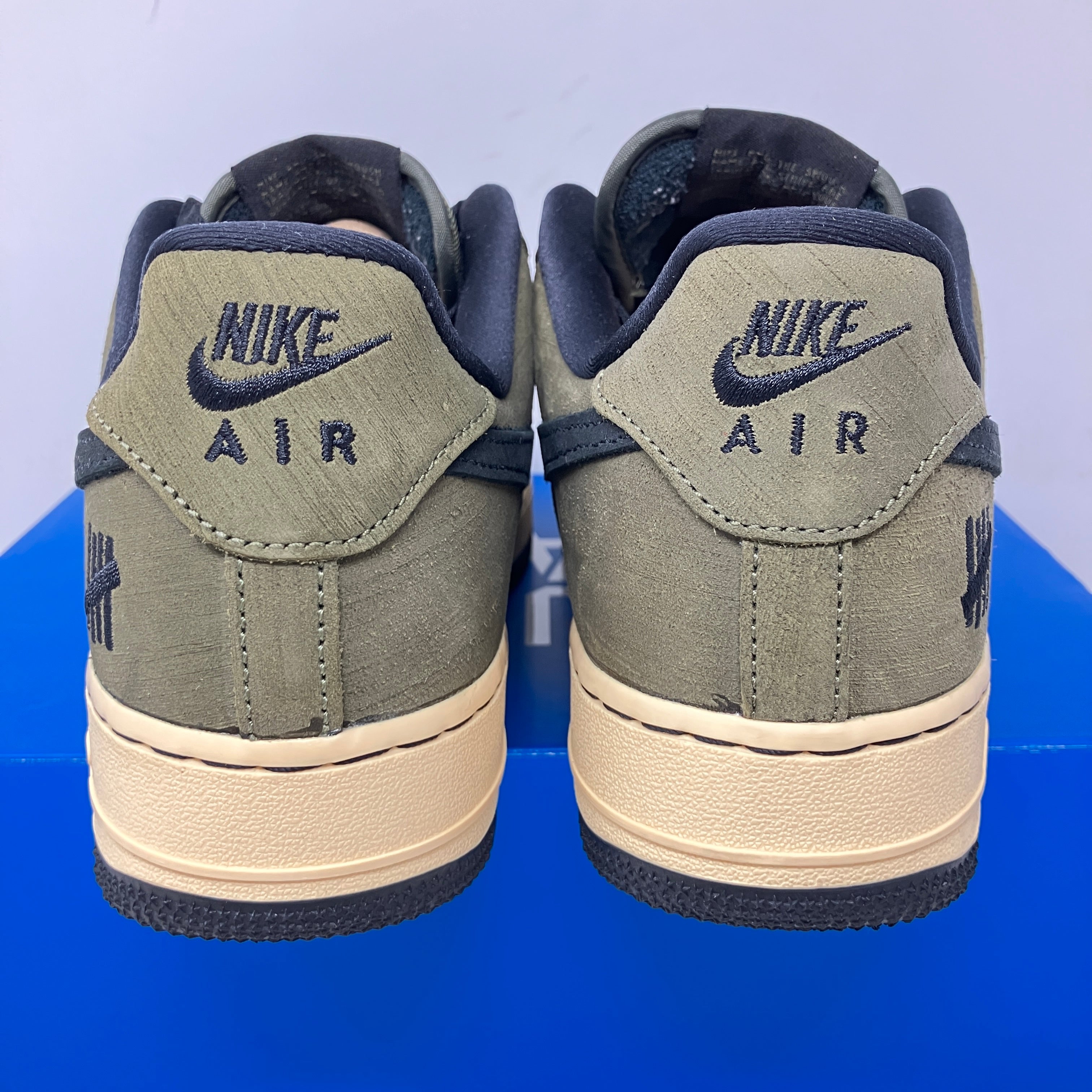 Nike Air Force 1 Low SP Undefeated Ballistic Dunk vs. AF1