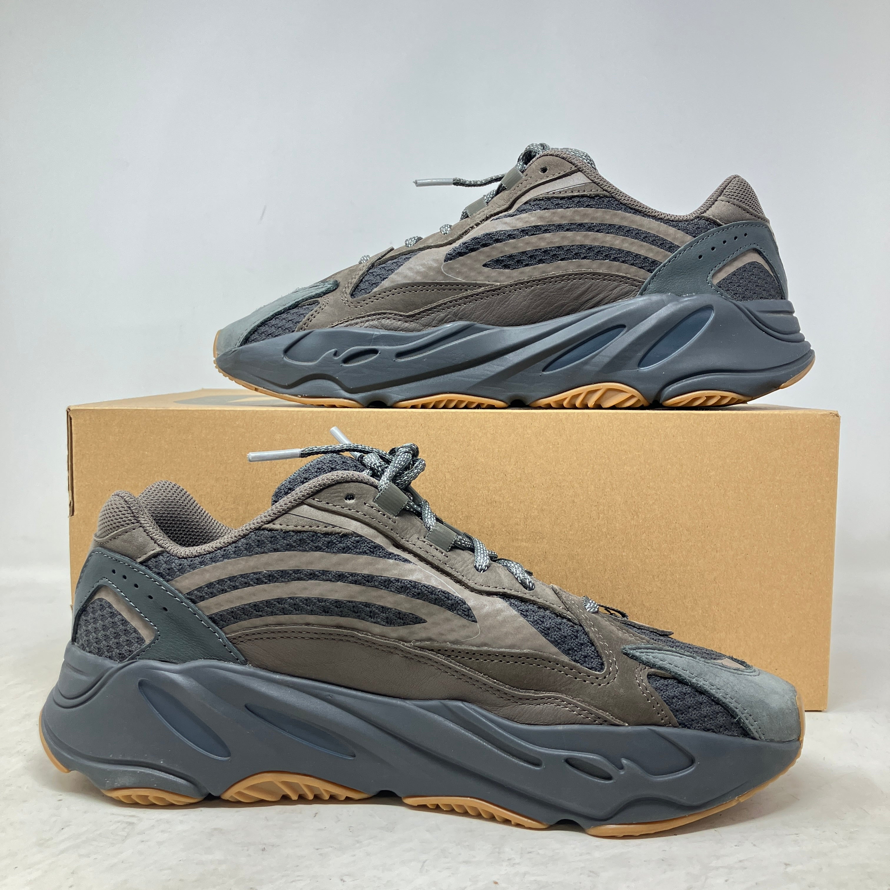 adidas Yeezy Boost 700 V2 Geode