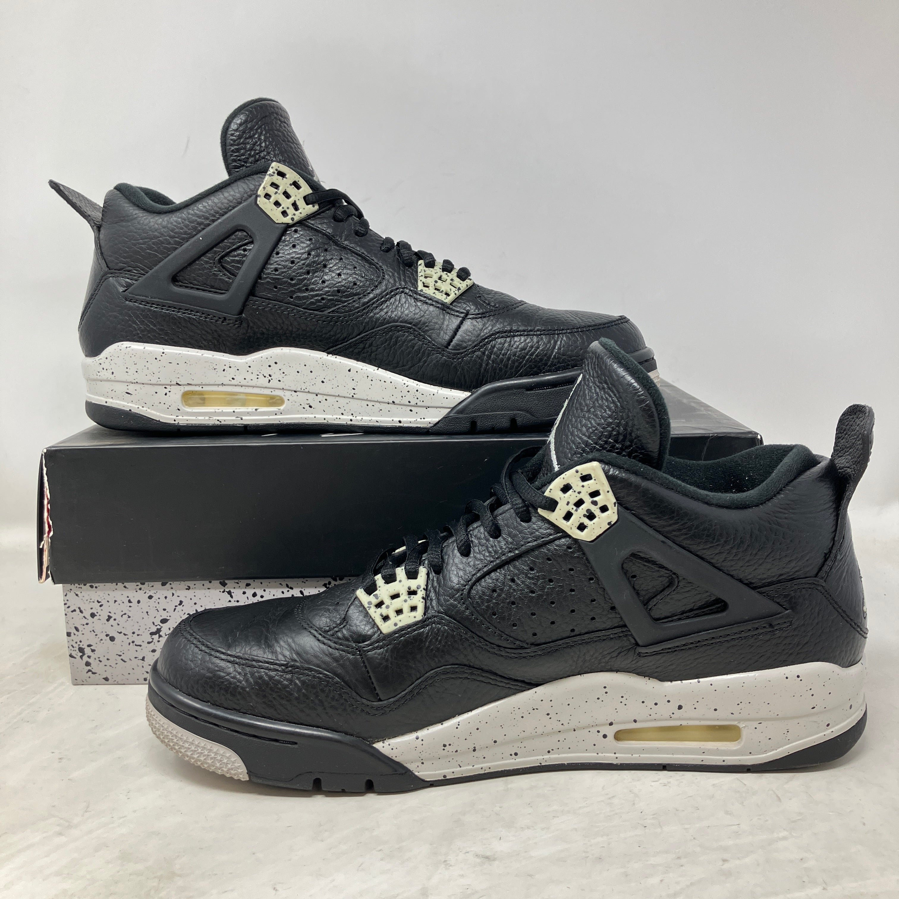 Jordan 4 Retro Oreo (2015)