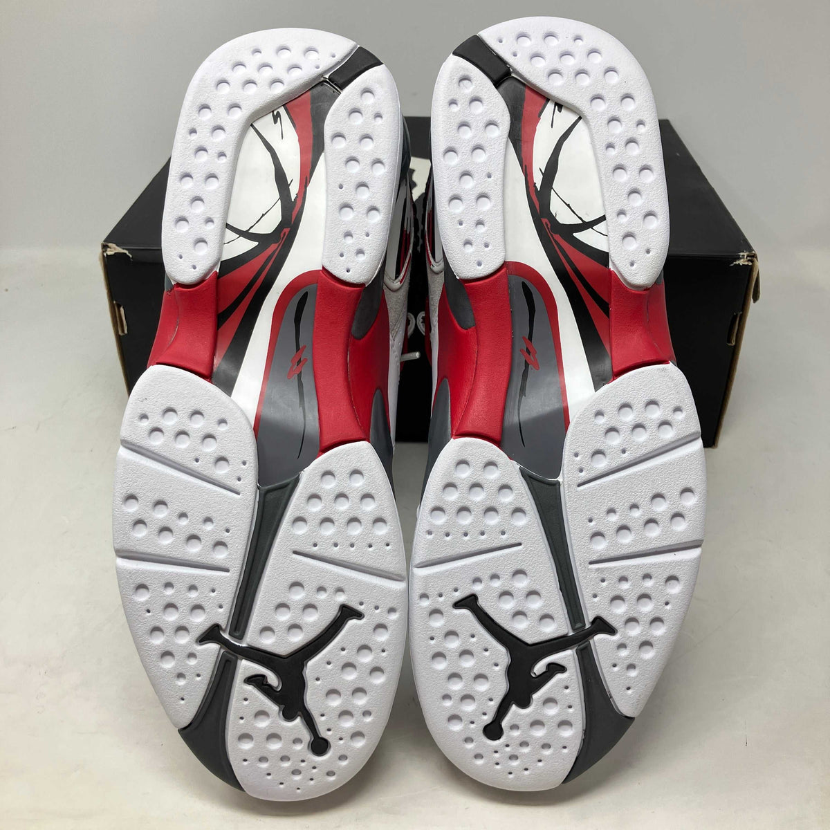 Jordan 8 Retro Bugs Bunny (2013)