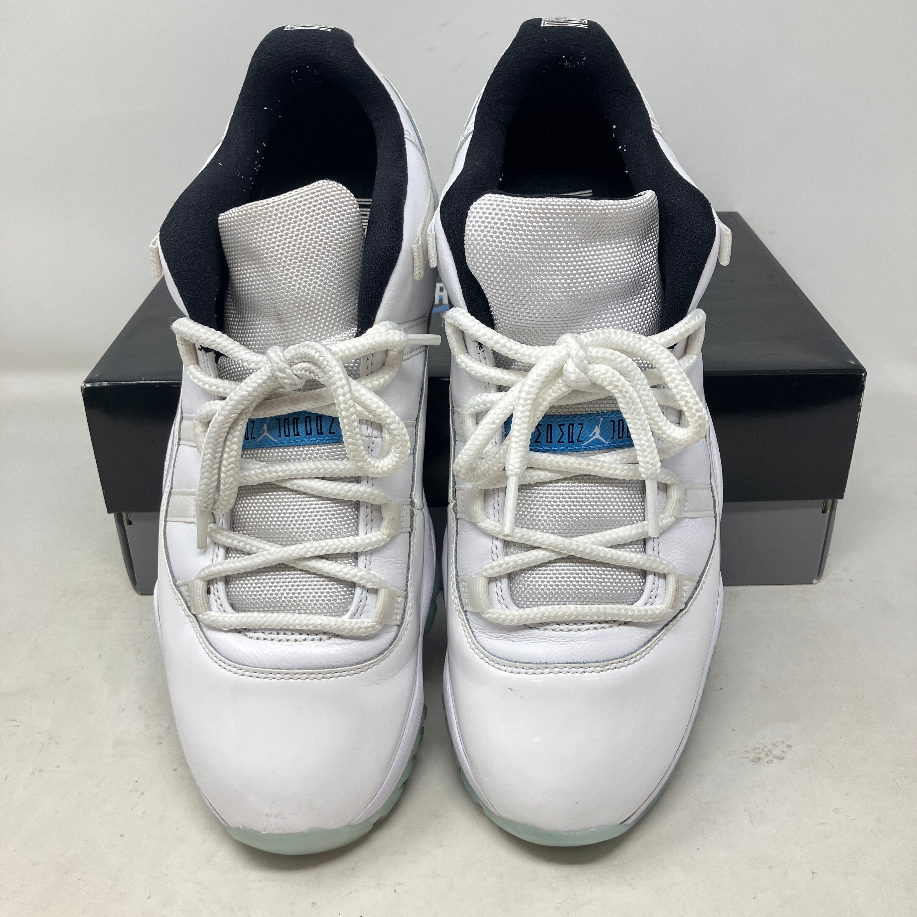 Jordan 11 Retro Low Legend Blue