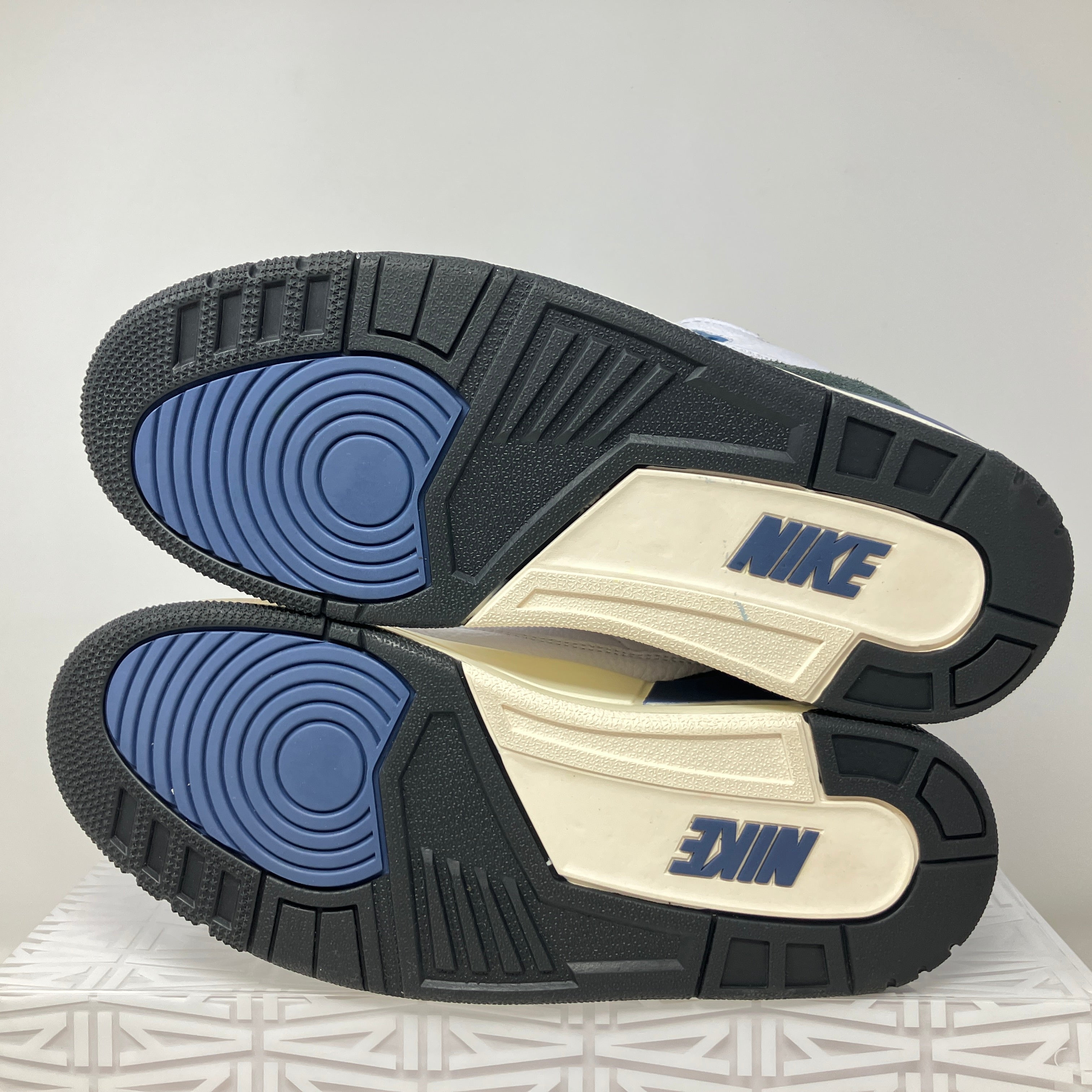Jordan 3 Retro OG SP A Ma Maniére Diffused Blue