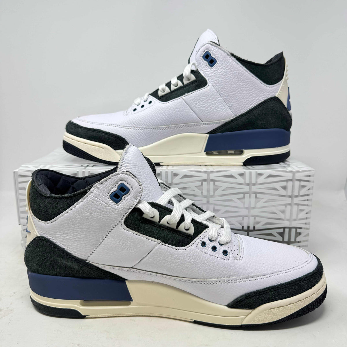 Jordan 3 Retro OG SP A Ma Maniére Diffused Blue
