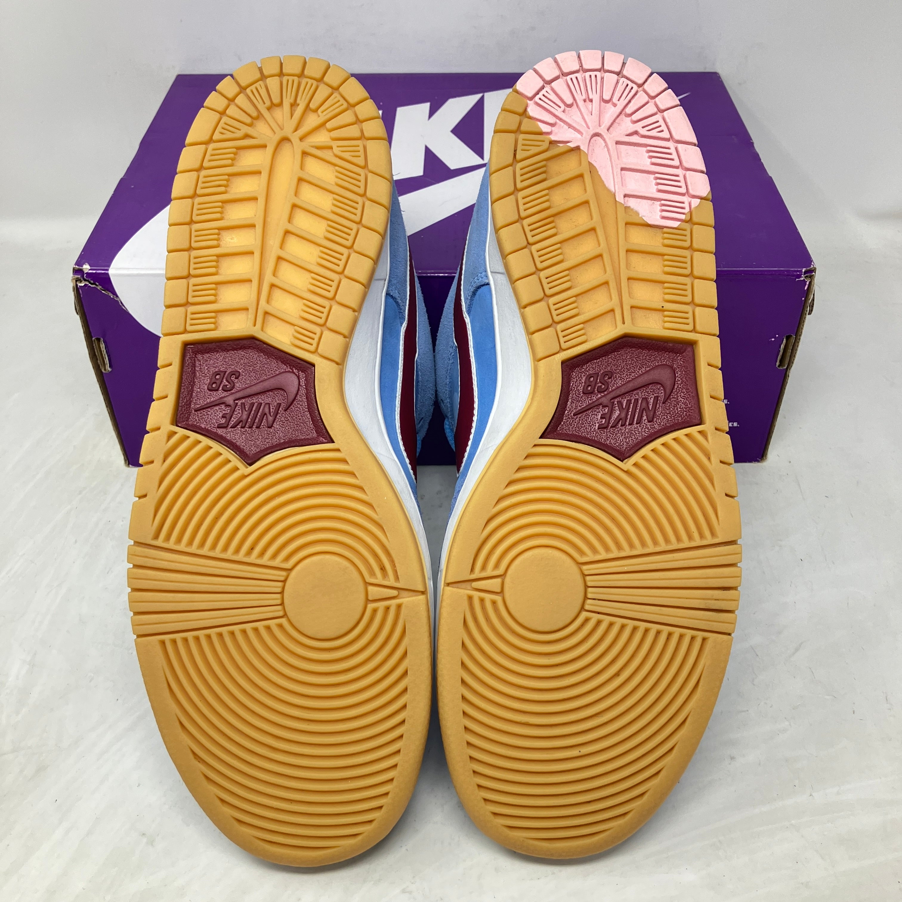 Nike SB Dunk Low Philadelphia Phillies