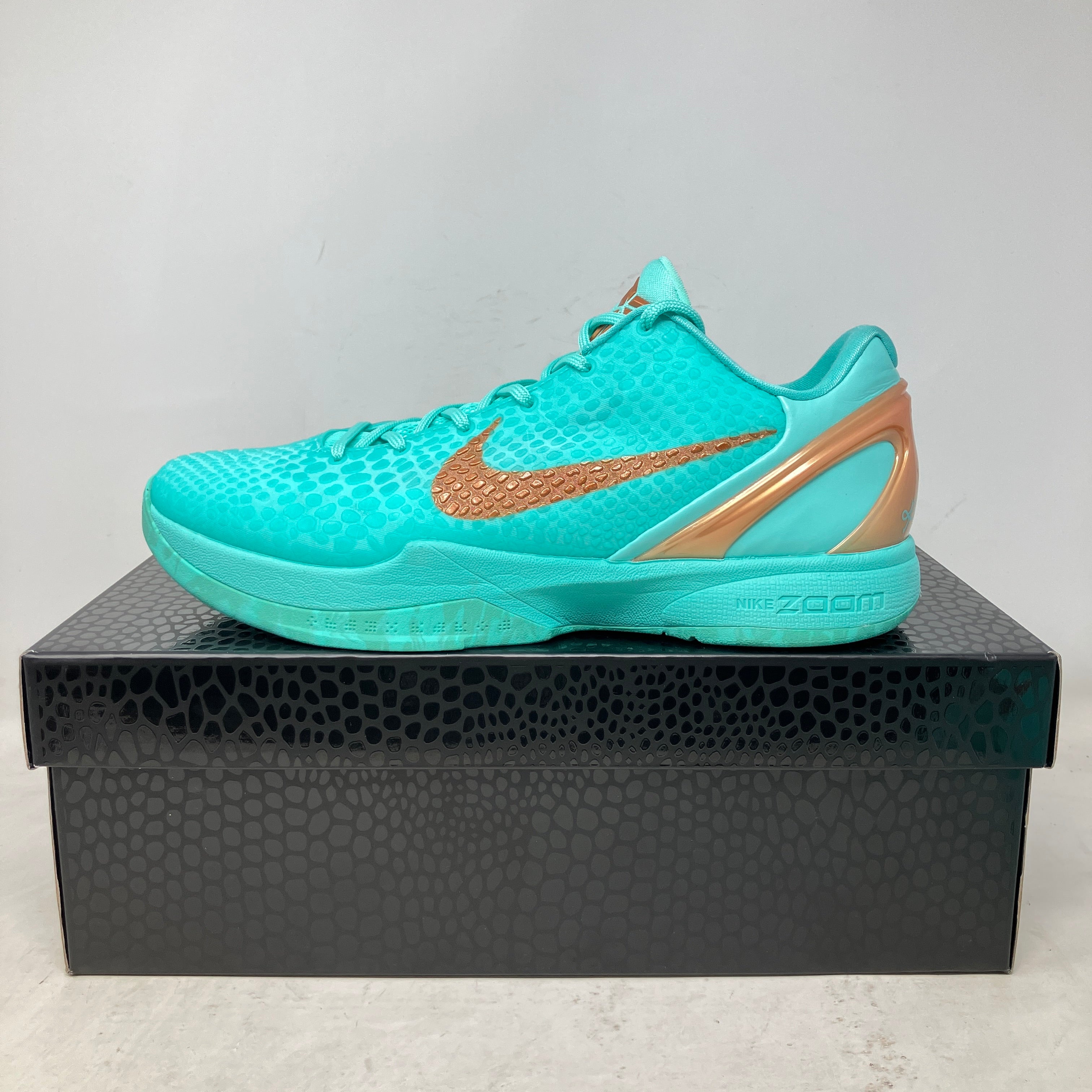 Nike Kobe 6 Protro Jalen Brunson Statue of Liberty