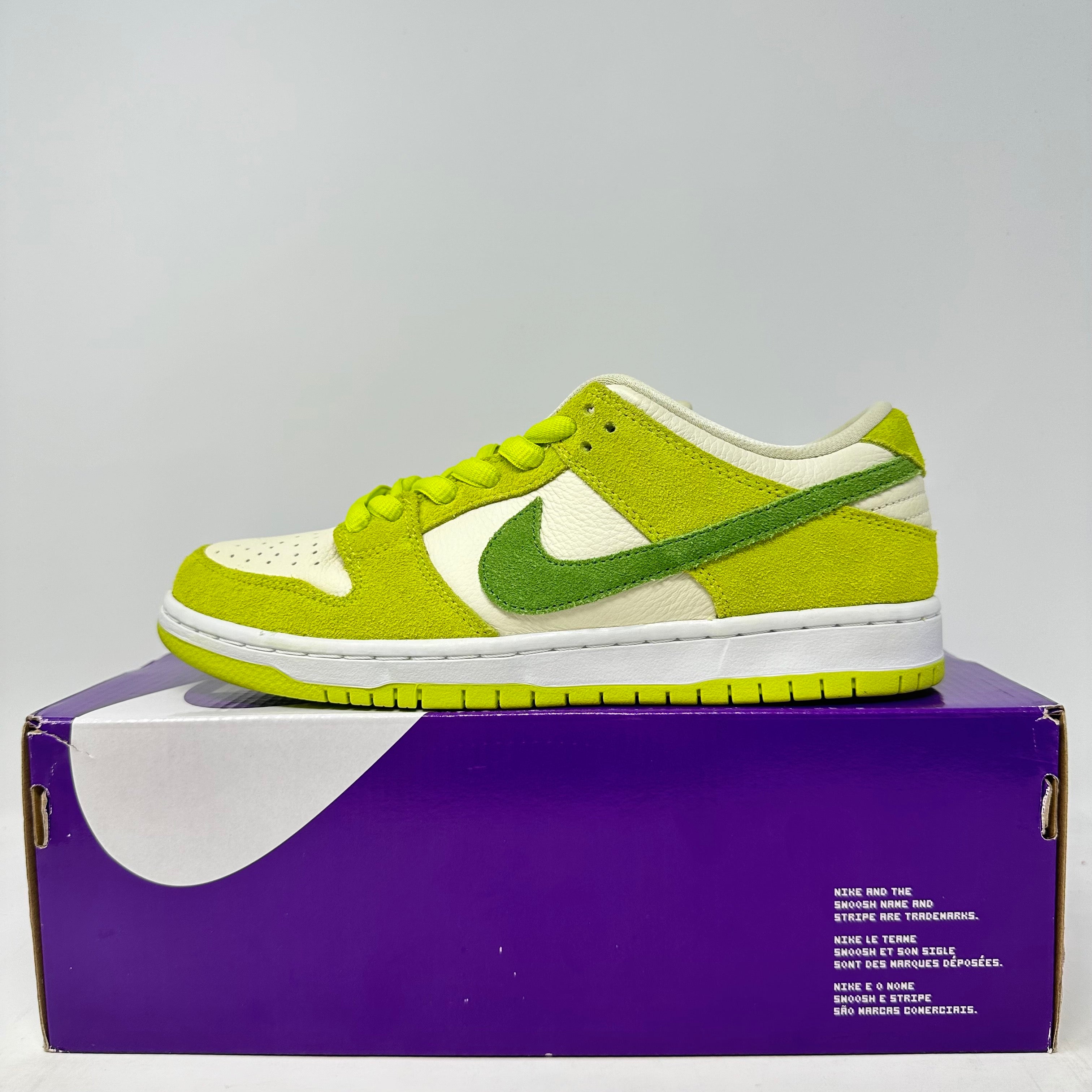 Nike SB Dunk Low Green Apple
