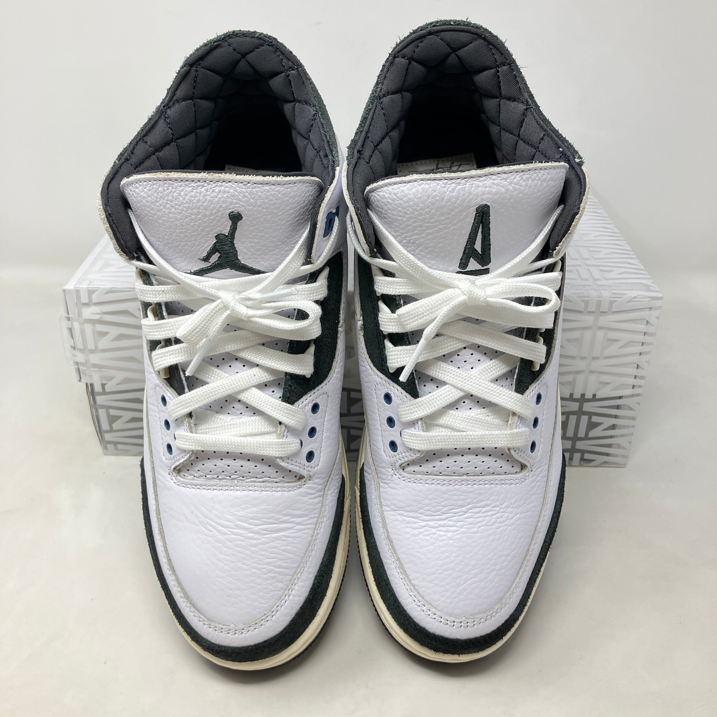 Jordan 3 Retro OG SP A Ma Maniére Diffused Blue