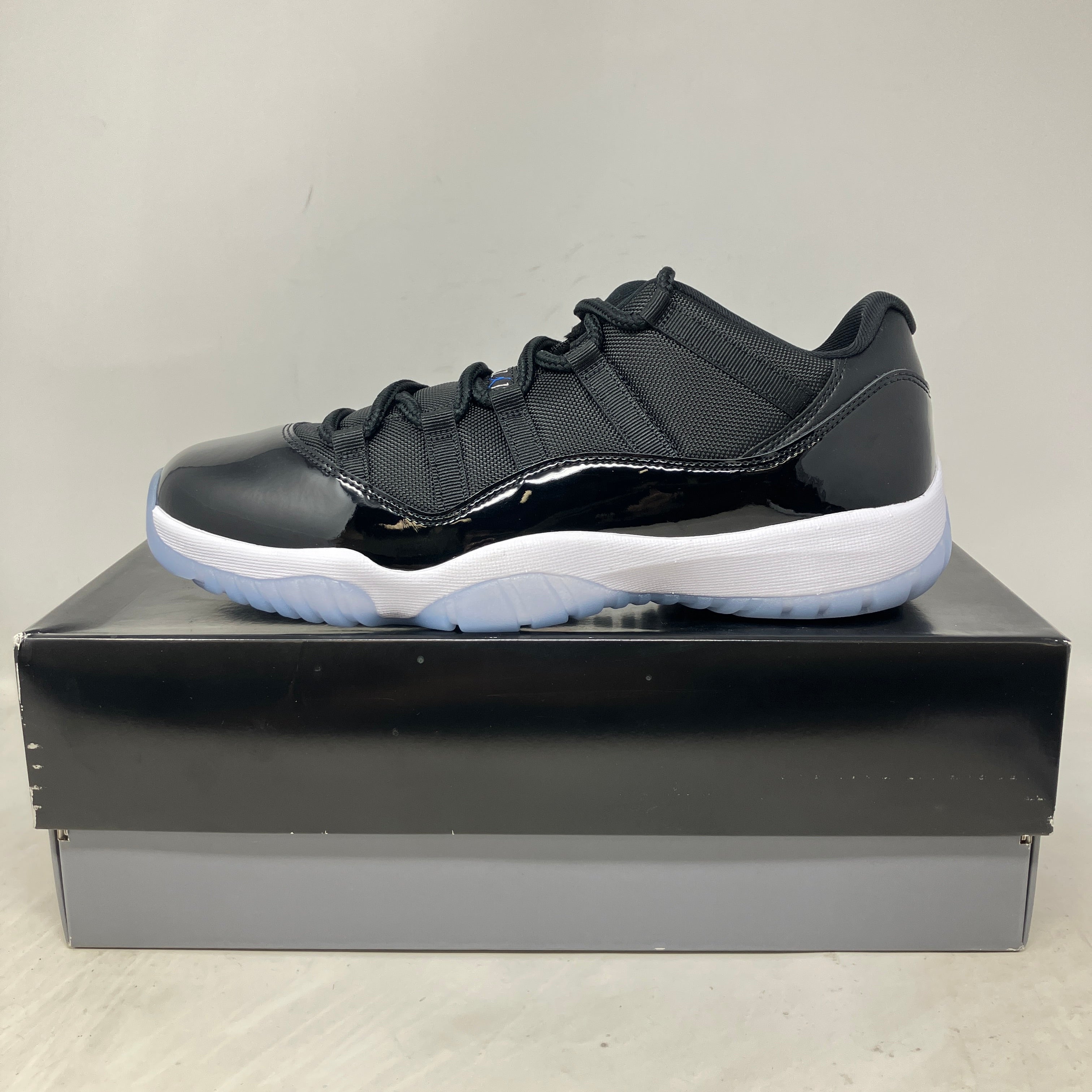 Jordan 11 Retro Low Space Jam