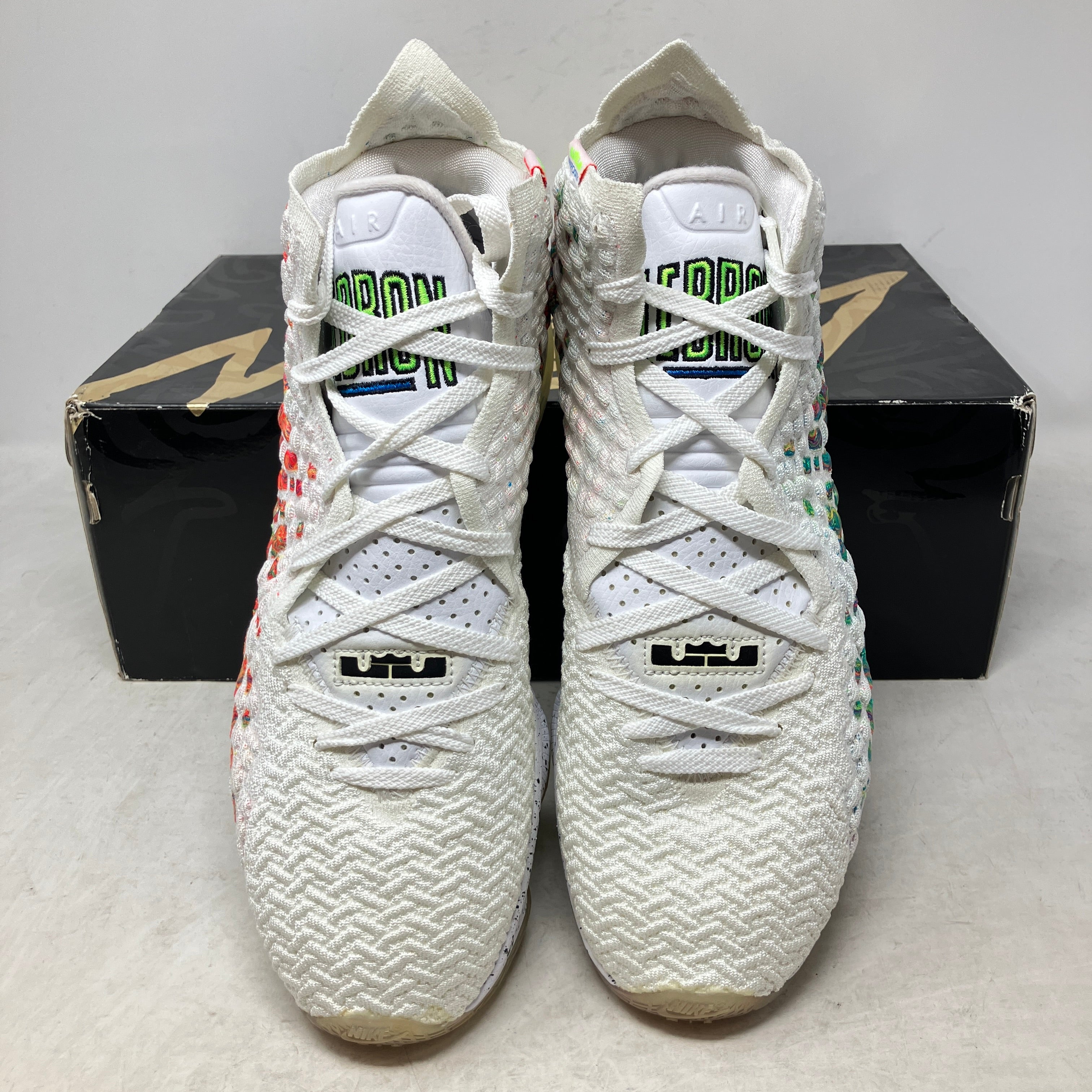 Nike LeBron 17 Air Command Force